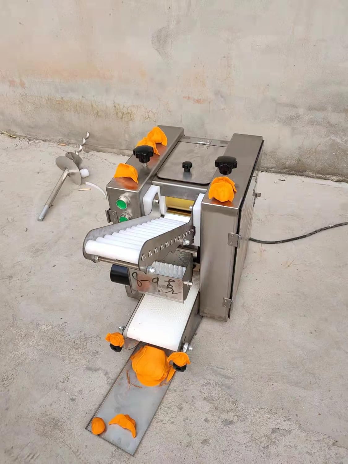 TXMACHINE® Dumpling Skin Machine automatic Dumpling Wrapper Maker machine for chaos leather,steamed bun spring roll skin (110V/60HZ, 20CM diameter spring roll skin)