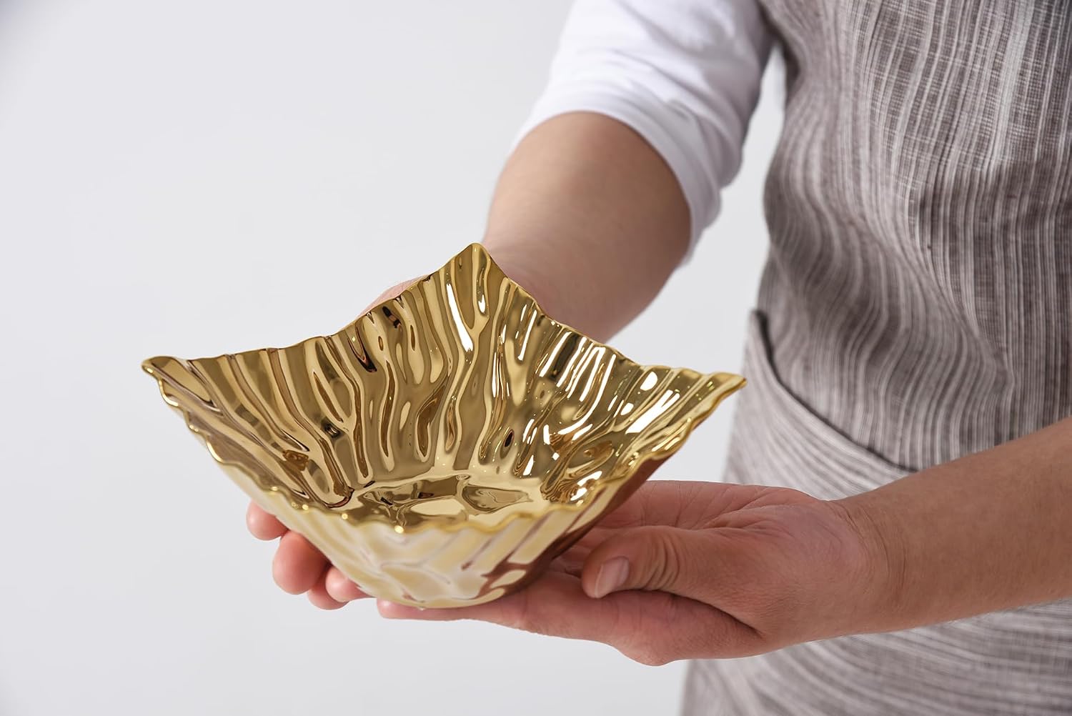 Pampa Bay MASCALI D'ORO, Porcelain Square Snack Bowl, Gold, 5 × 5 × 2 in II