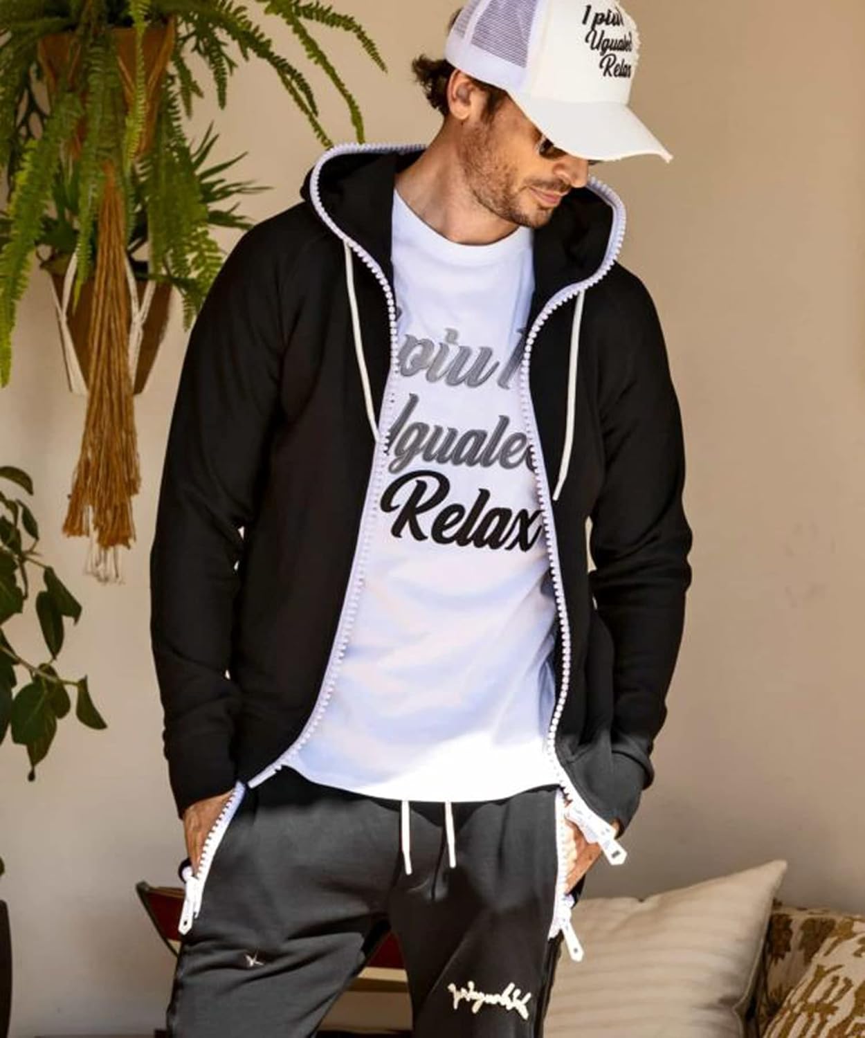 極美品!!!XL○ウノピュウノウグァーレトレ 1piu1uguale3 セットアップ  