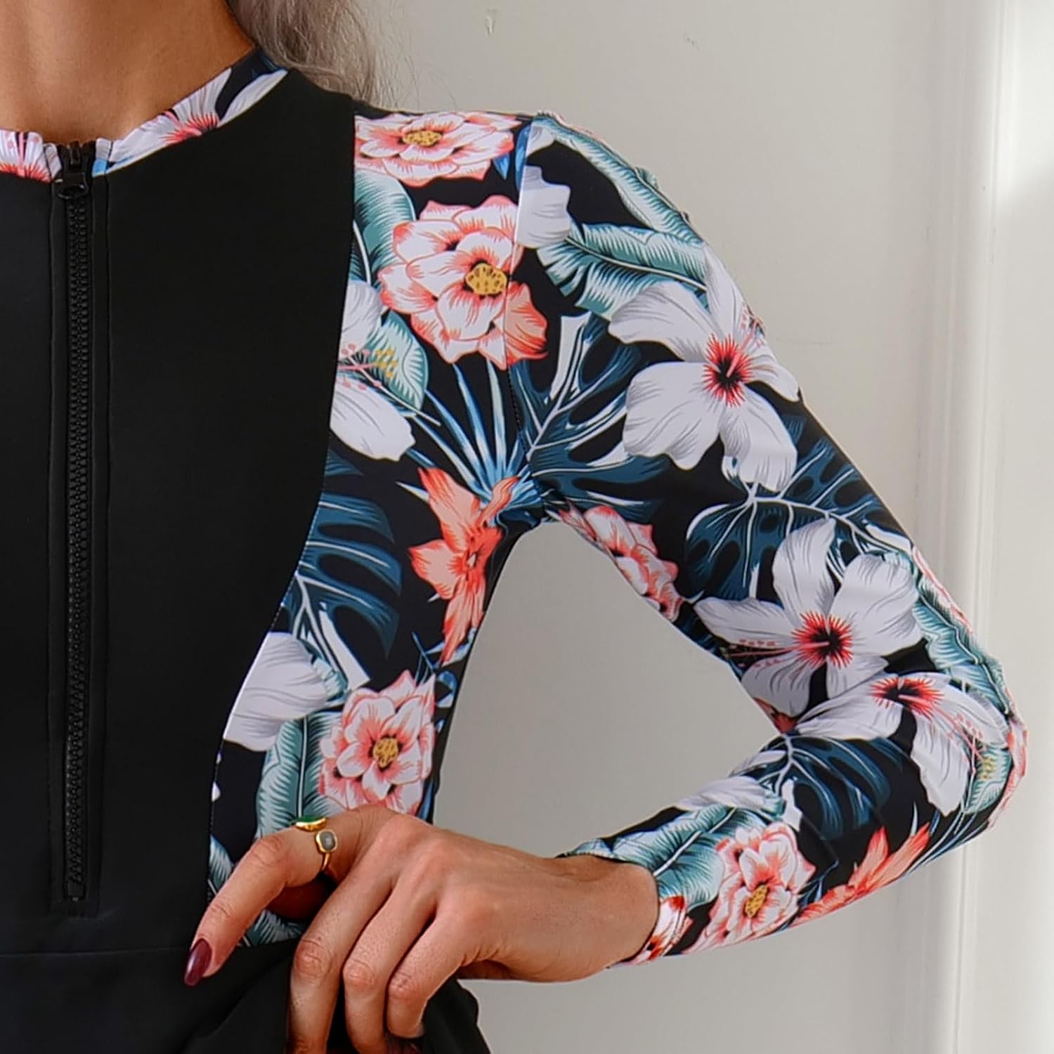 OBEEII Womens Muslim Swimsuits Rash Guard Full Coverage Long Sleeve Floral Print Swimwear Burkini Summer Islamic Beachwear