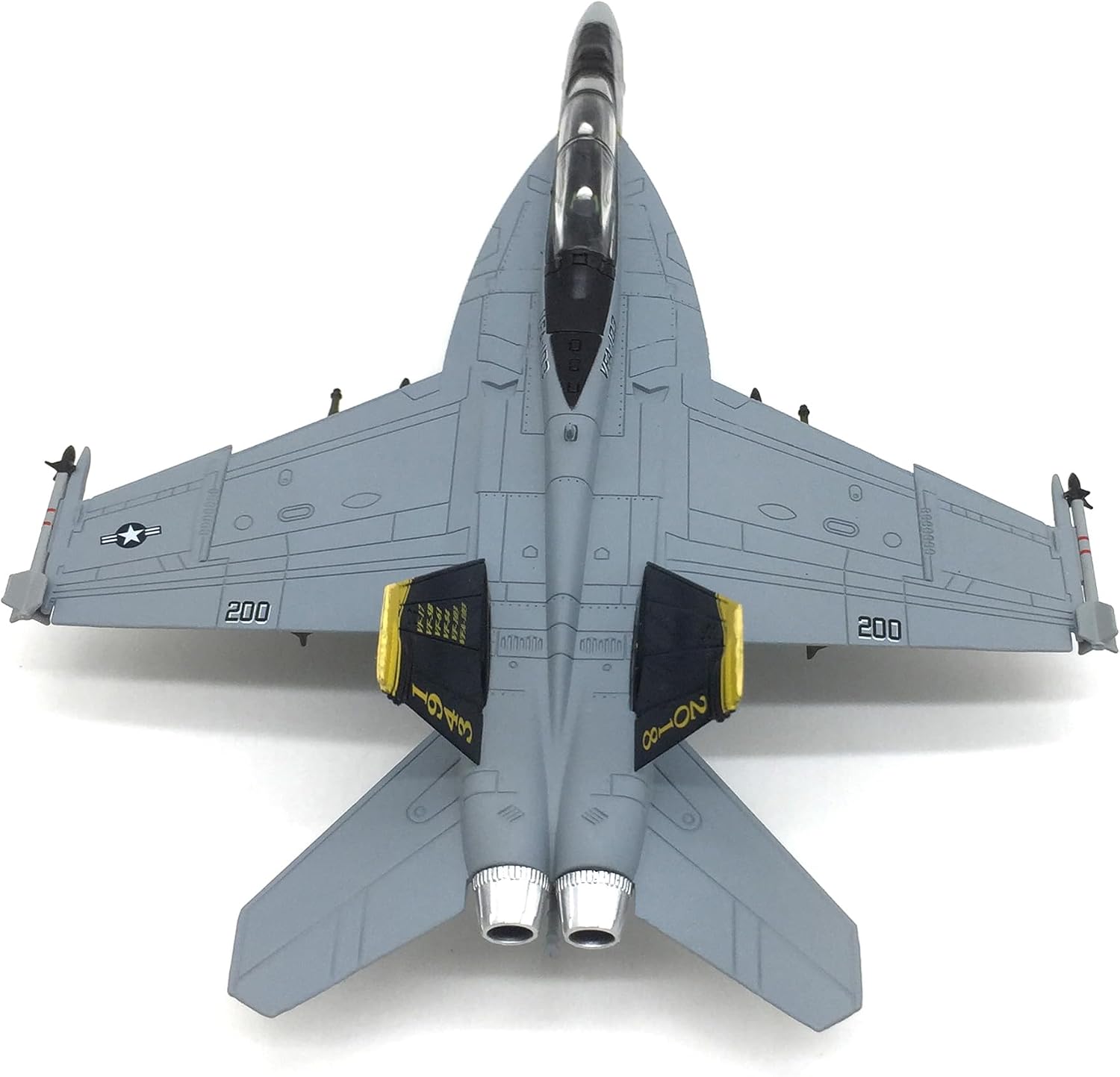 Enatuther 1/100 US F-18 Strike Fighter Jets Model Plane Hornet Strike Fighter Attack Plane Alloy Airplane Diecast Airplanes Military Model for Men