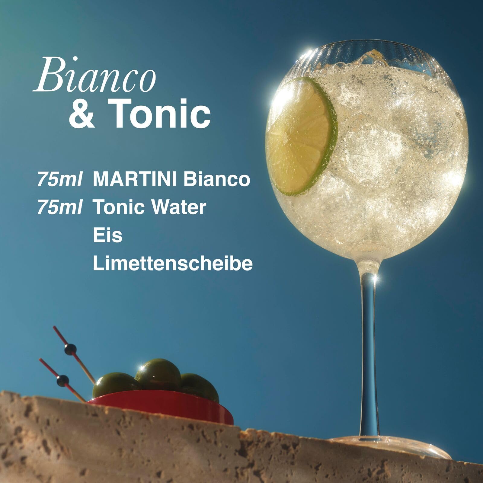 MARTINI Bianco weißer weinhaltiger Aperitif, 14,4% vol., 100cl / 1L, angereichert mit aromatischen Kräutern und Blumen