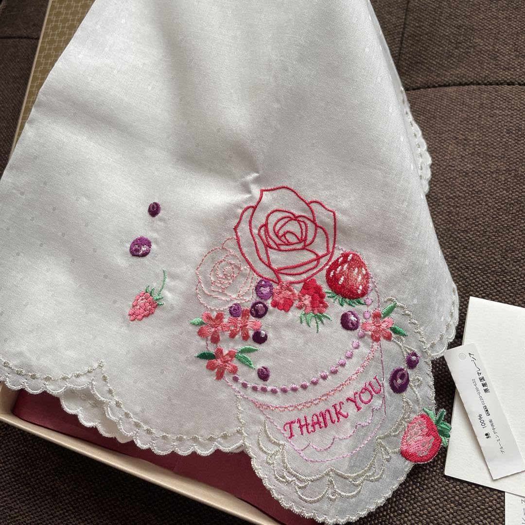 Amazon.co.jp: ブルーミング中西 刺繍ハンカチ Classics the
