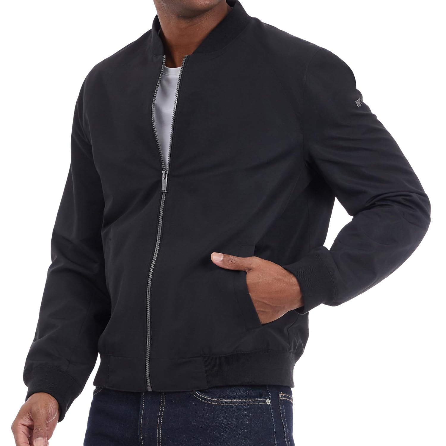 Jaqueta Lightweight Bomber Jacket, Wind and Water Resistant Michael KorsMasculino em promoção! Veja a oferta e mais achadinhos de Jaquetas & Casacos 6 Hoje é o melhor dia para comprar Jaqueta Lightweight Bomber Jacket, Wind and Water Resistant Michael KorsMasculino com aquele preço maroto! Promoção! Aproveite a oferta! 6