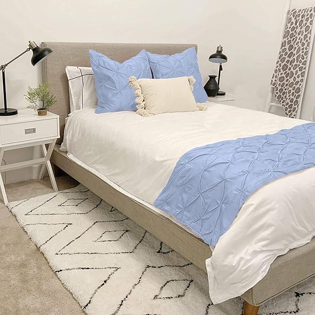 ABP COLLECTION Bed Runners - 100% Cotton 800 Thread Count Pinch Pleated Bed Runner - Luxury Pinch Pleated Bed Runner, Hotel Quality Modern Pinch Pleated Bed Runner Twin Size, Light Blue