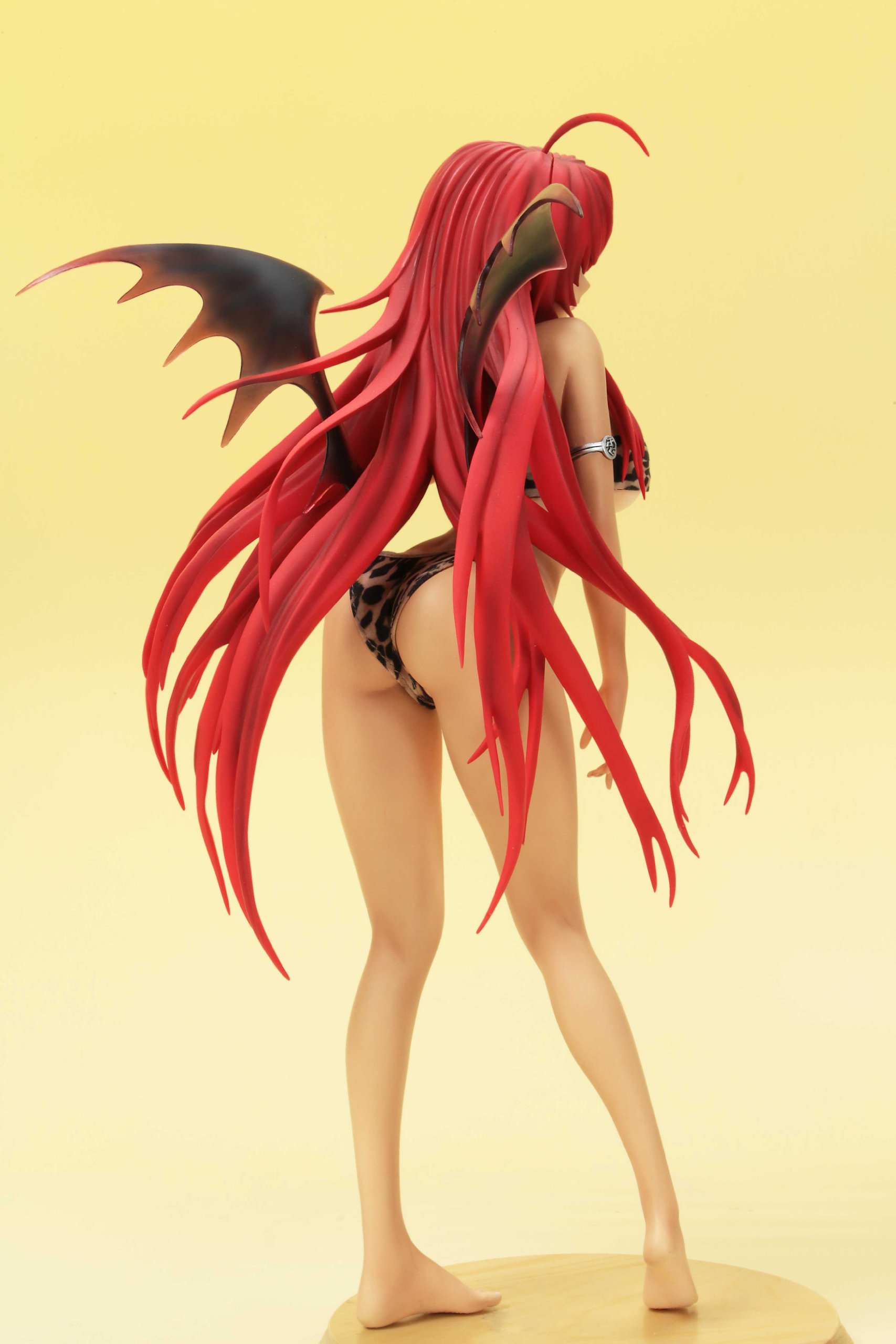 ハイスクールD×D NEW　リアス・グレモリー　1/4.5スケール　フィギュア Amazon | ハイスクールD×D NEW リアス・グレモリー 日焼けVer. 1/4.5