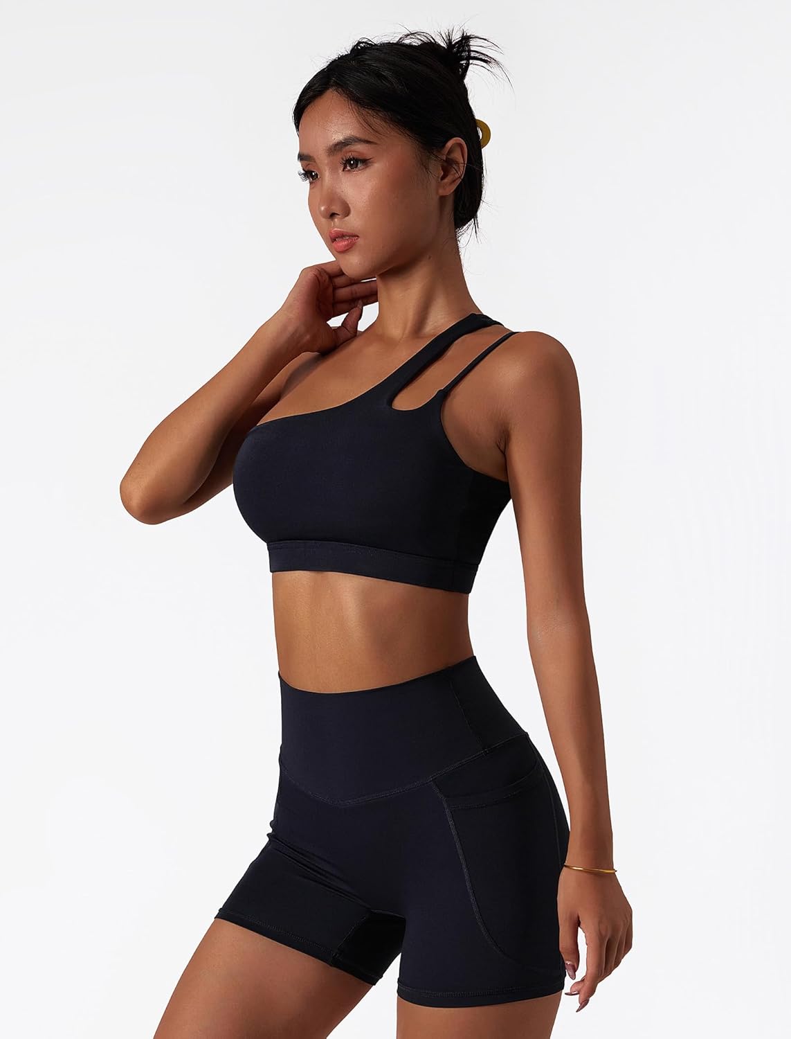 2 Piece Workout Sets for Women Sports Bra and Yoga Pants Outfits High Waist Butt lifting Shorts Jogger Outfits