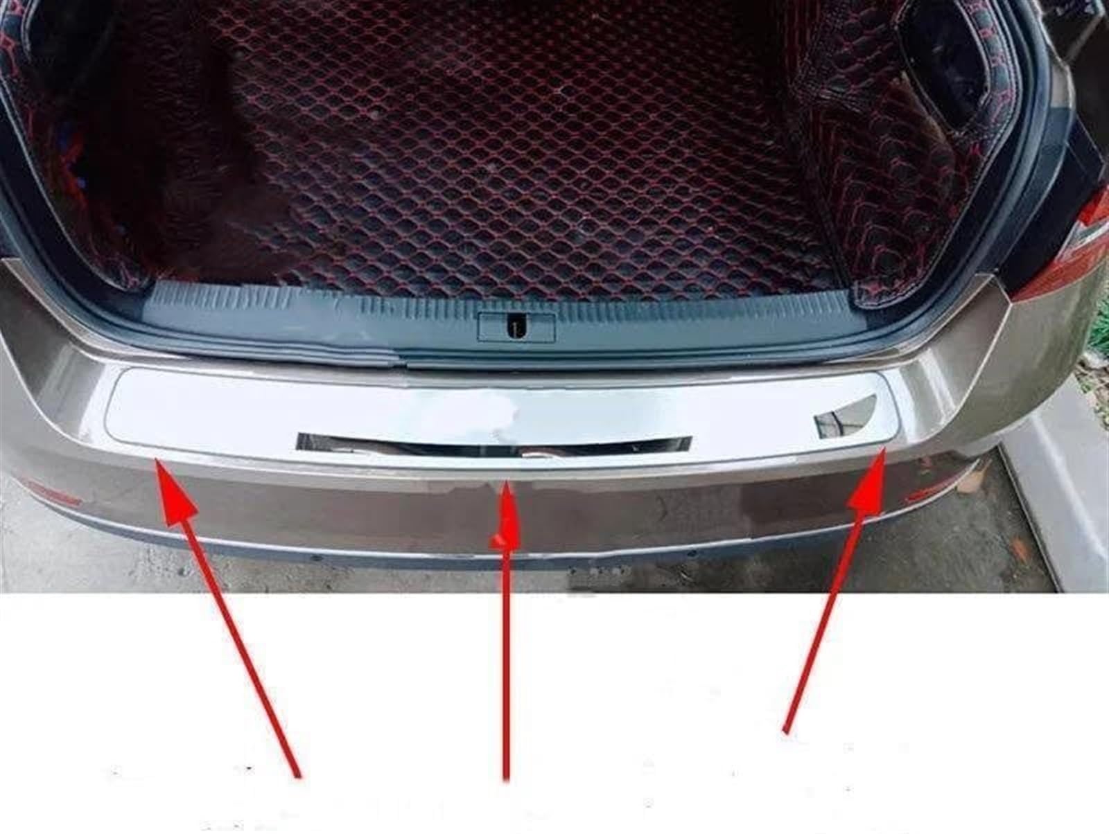 Protezione del bagagliaio posteriore dell'auto Strisce di protezione per paraurti posteriore, rivestimento della porta, piastra soglia esterna per Skoda per Superb 2016-2019