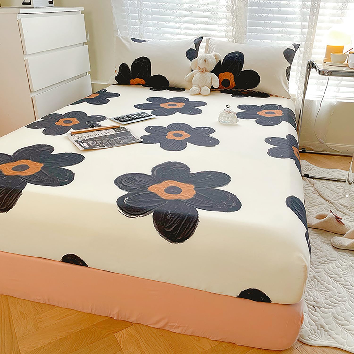 KAREVER Black Floral Bed Sheet Set White with Black Flower Print 4 PCs Bedding Sheet Set 1 Fitted Sheet 1 Flat Sheet with 2 Pillowcases Plaid King Size