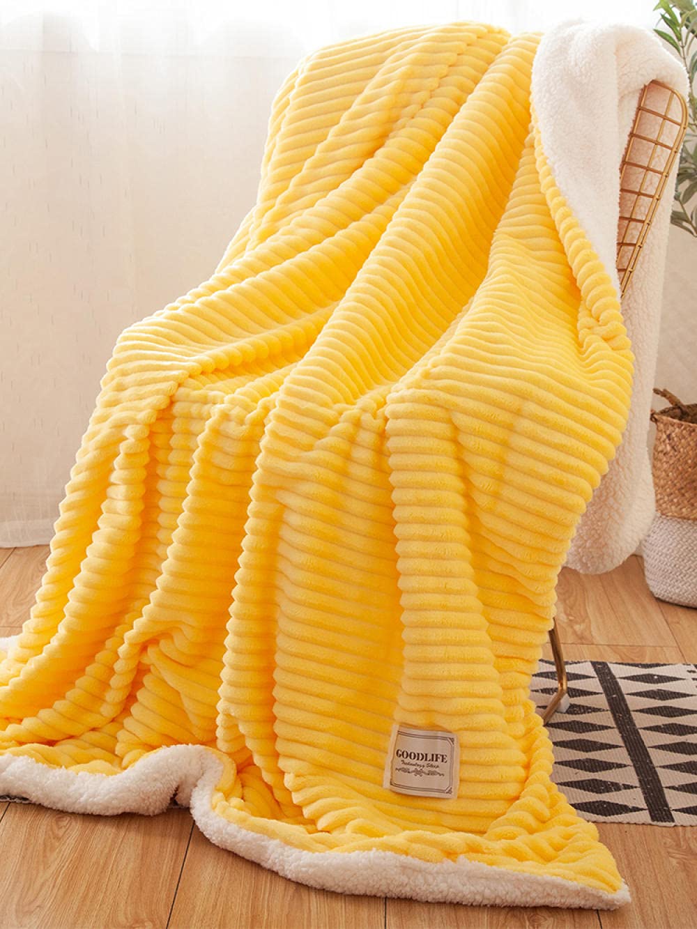 VHKJewE Blanket Throw for Bed Mint Throws for Sofas Large Fall and Winter Fleece Soft and Cosy Heavy(Bright Yellow,150x200cm)
