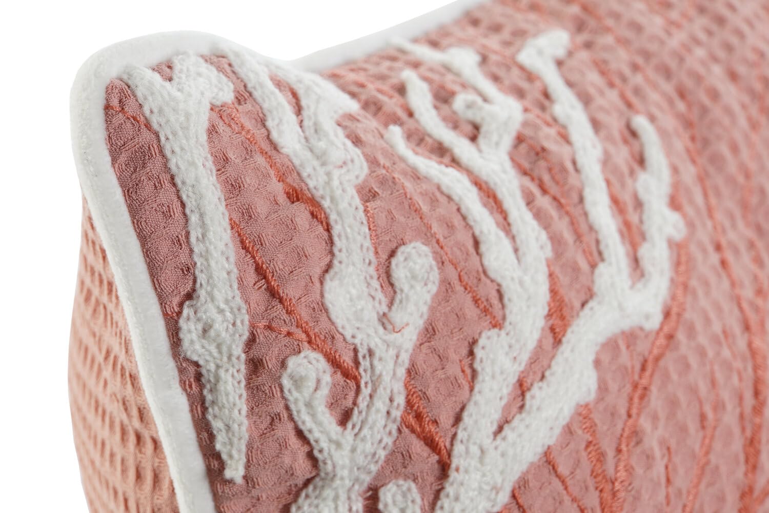 COJIN POLIESTER 60X10X35 450 GR, BORDADO CORAL