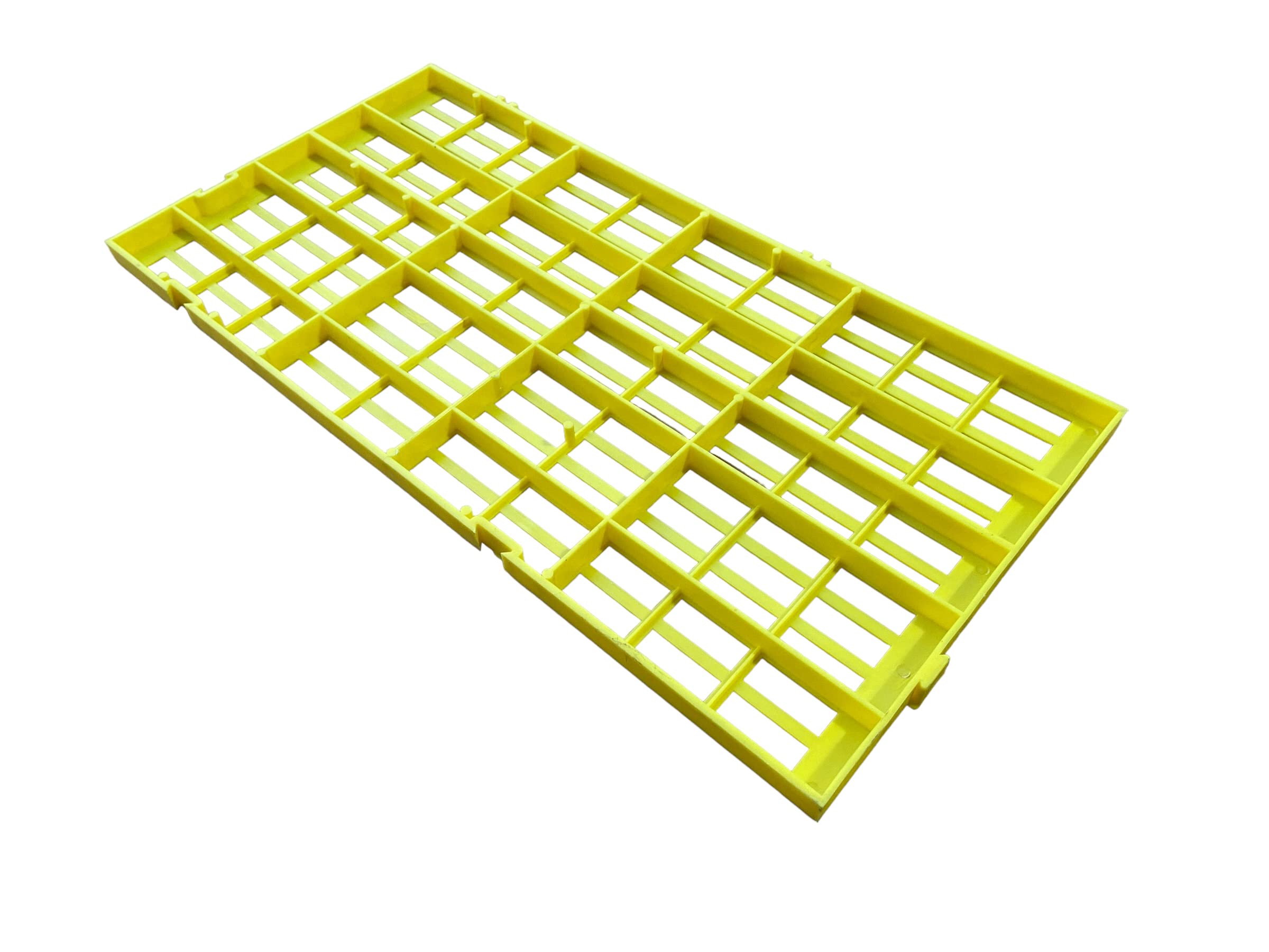 Posatoio di Plastica Giallo per Avicoli. Kit Composto da 4 Pezzi. Forma Il Fondo delle Gabbie. Cm 25 x 50 x H 1,7 cadauno.