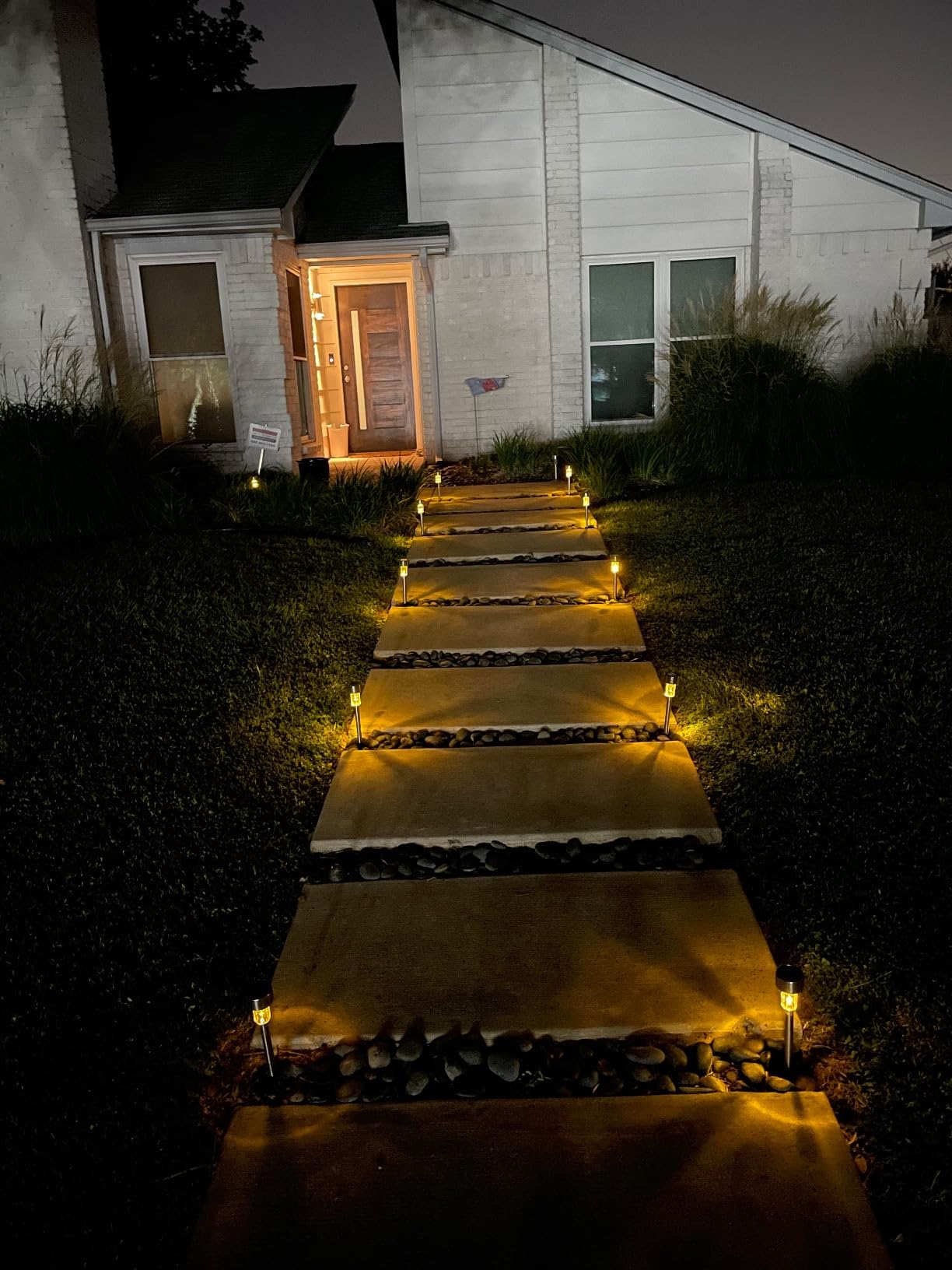 Solar Outdoor Garden LED Lights Back Garden Path Lawn Waterproof Night Light Decorative Garden Landscape Lighting Solar Lights