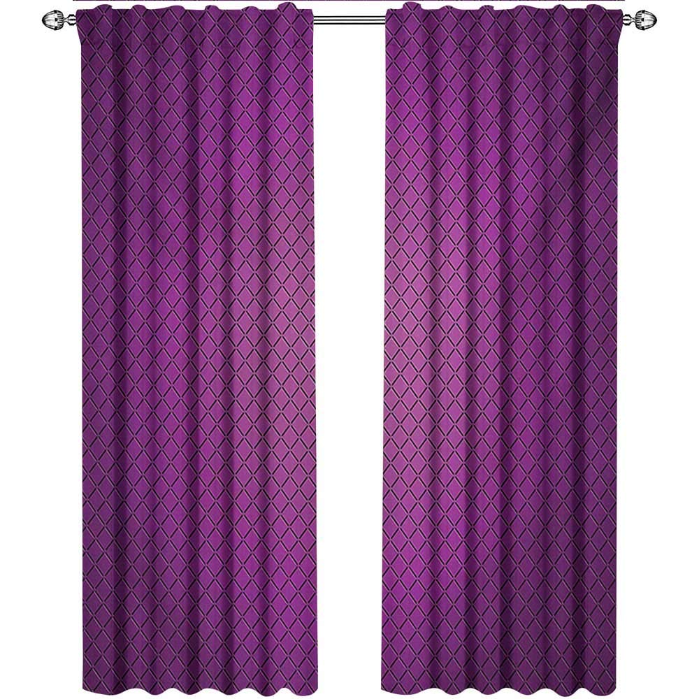Diamond Grid Pattern Windows