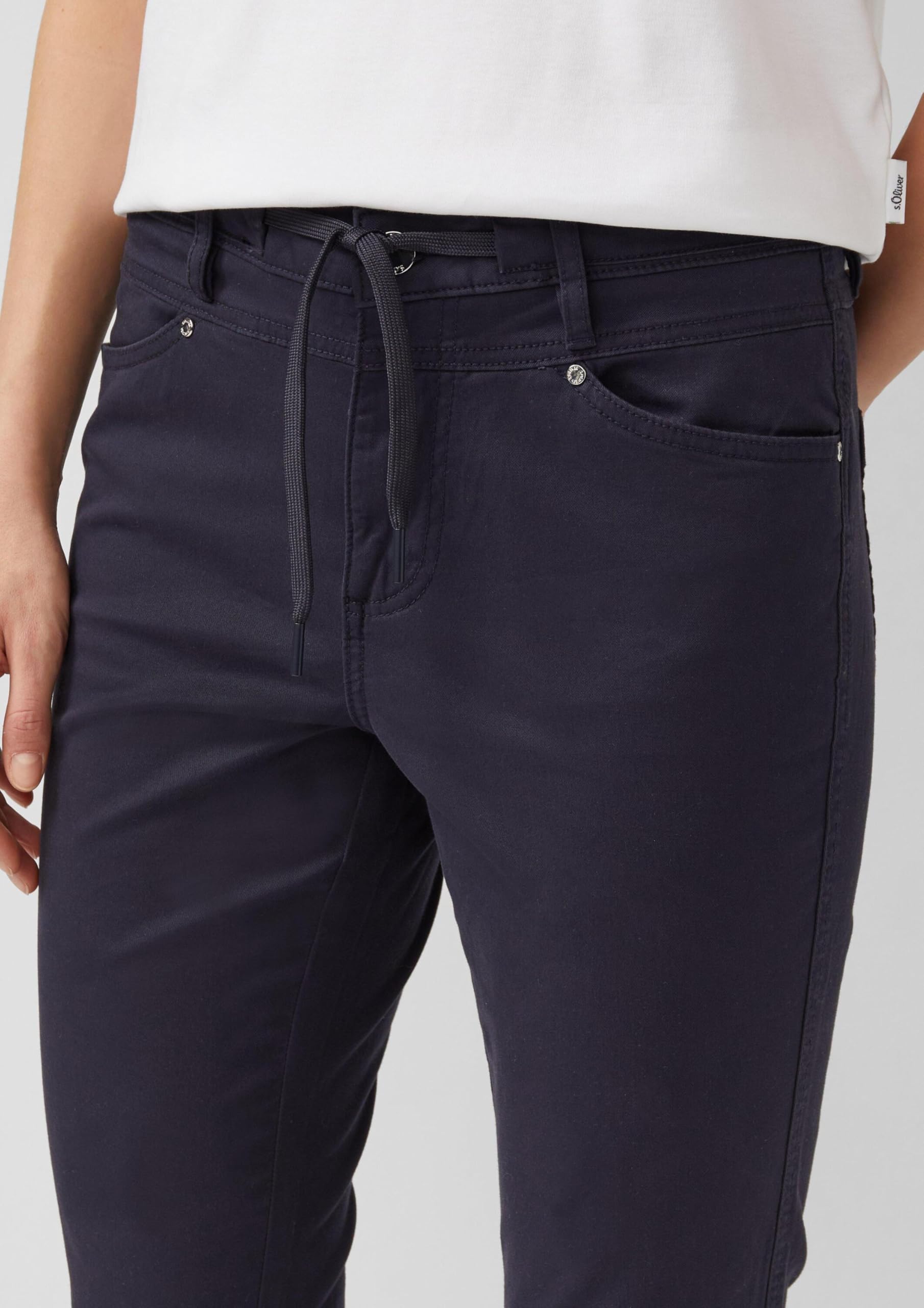 s.Oliver Damen Chino Hose Slim Fit-Hose aus Baumwollsatin