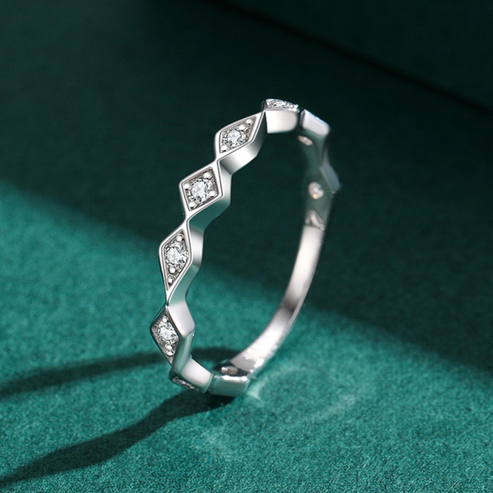 Bague Or Blanc Femme 9K/14K/18K, Anneau Empilable Motif Losange Orné de Lab Diamant, Bague Fine en Or Véritable