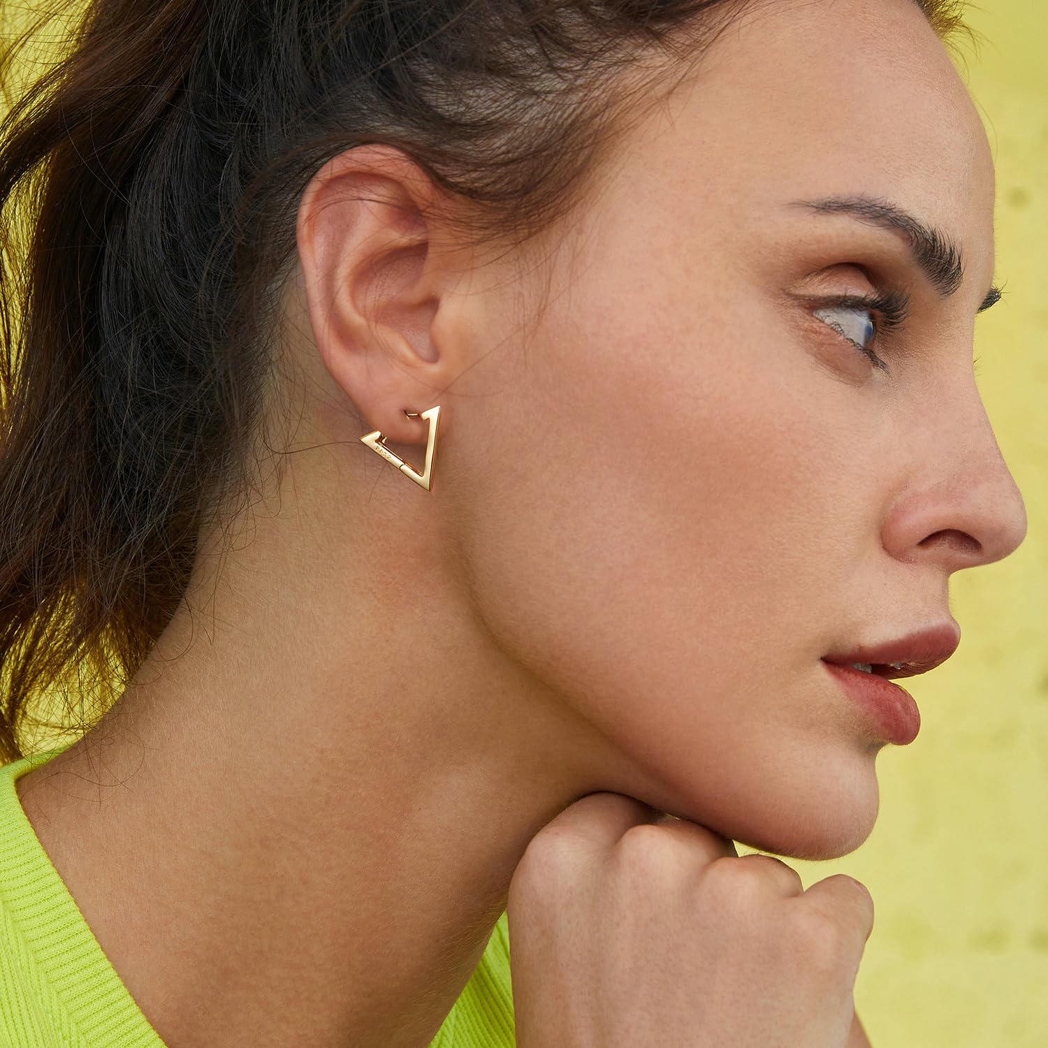 WBDWWTD Pendientes de Plata de Ley 925 con Forma de triángulo pequeño para Mujer, Pendientes de aro geométricos, hipoalergénicos para Mujeres y niñas