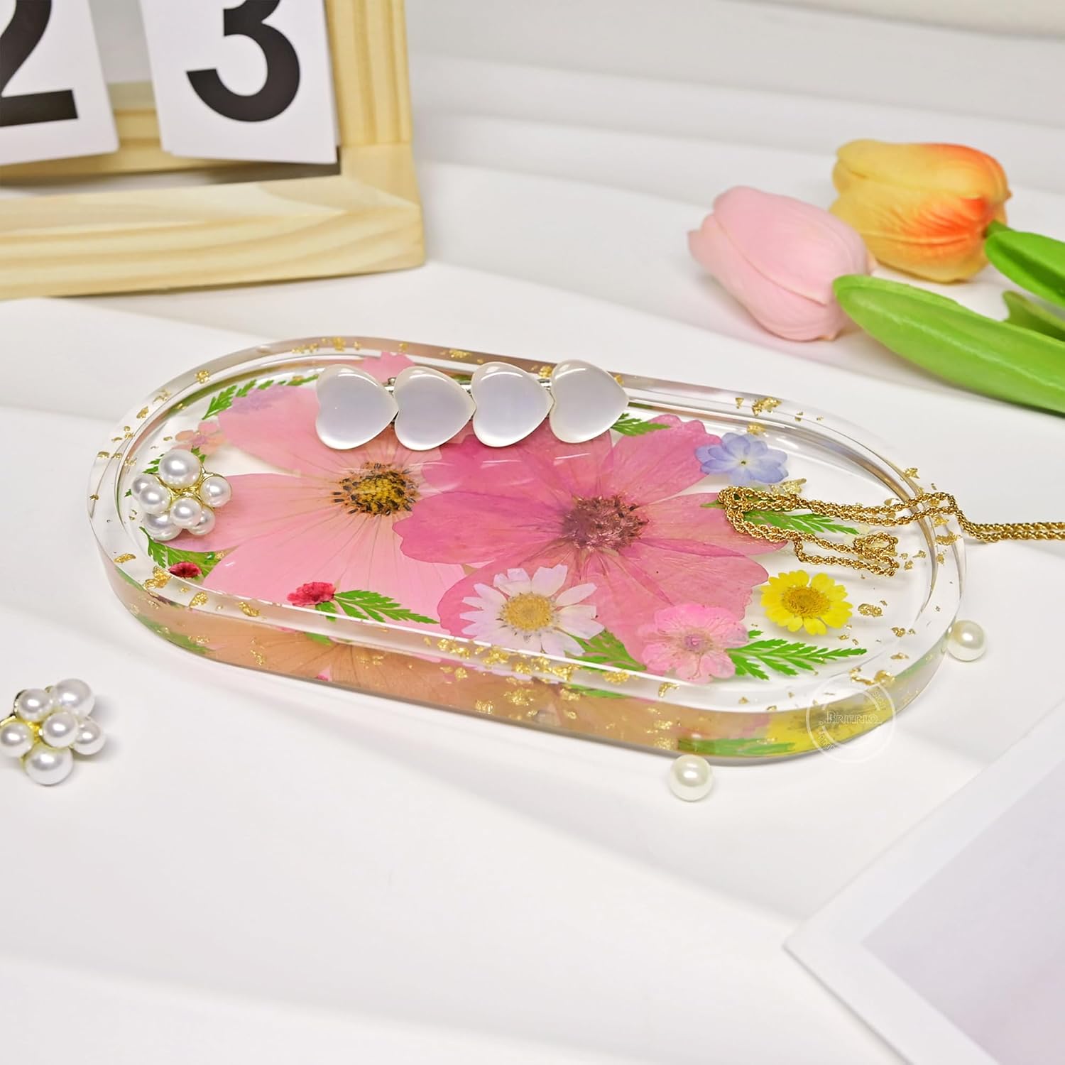 Britrio Pressed Flower Resin Jewelry Tray Decorative Vanity Trinket Dish