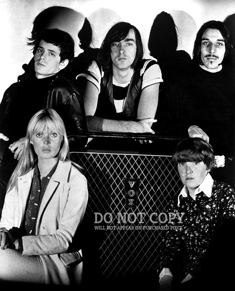 Amazon.com: The Velvet Underground and Nico Photograph 8 X