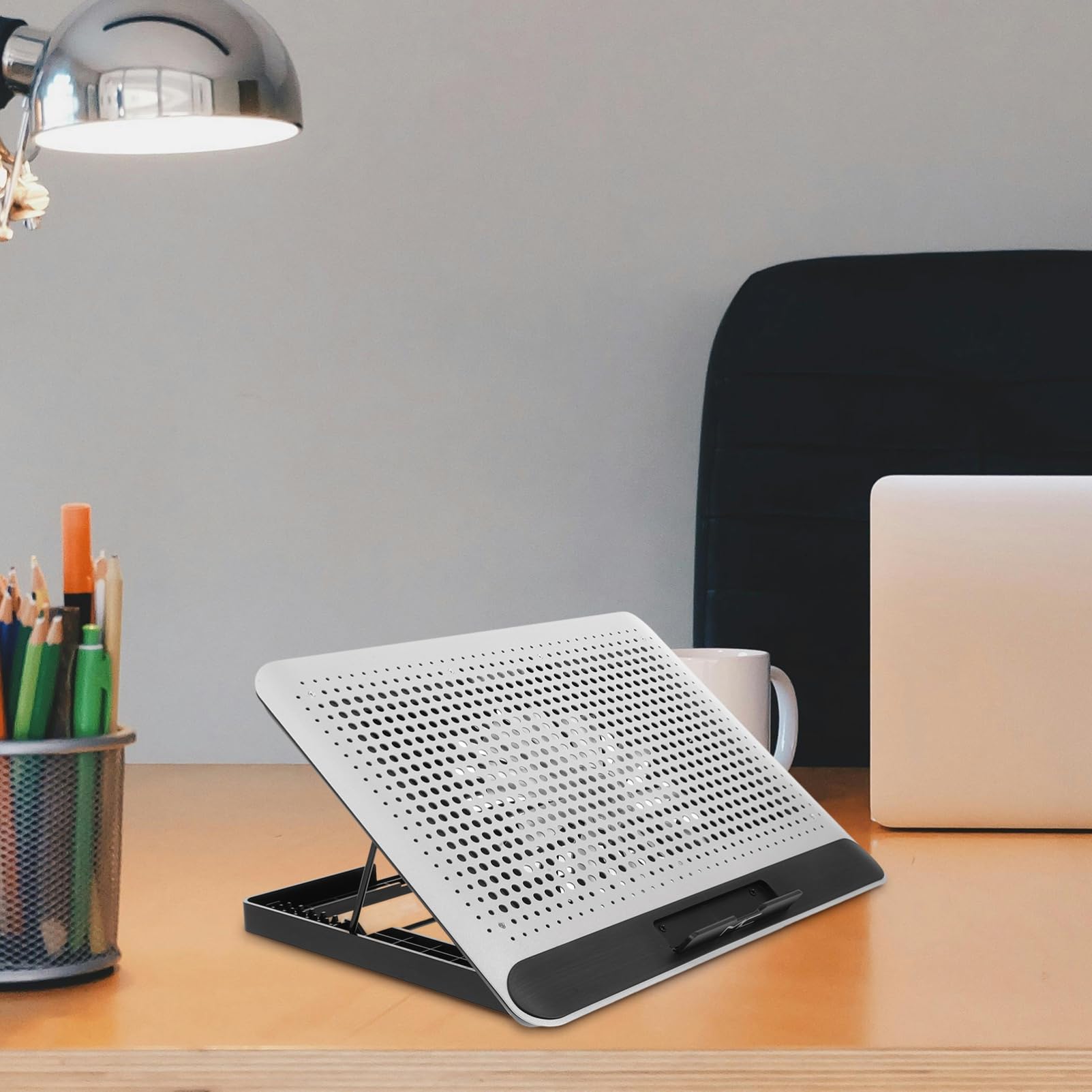 Holibanna Notebook Ultra Dünn Aluminium Legierung Kühlmatte mit USB Leiser Lüfter Ergonomischer für Angenehmes Arbeiten zu Hause