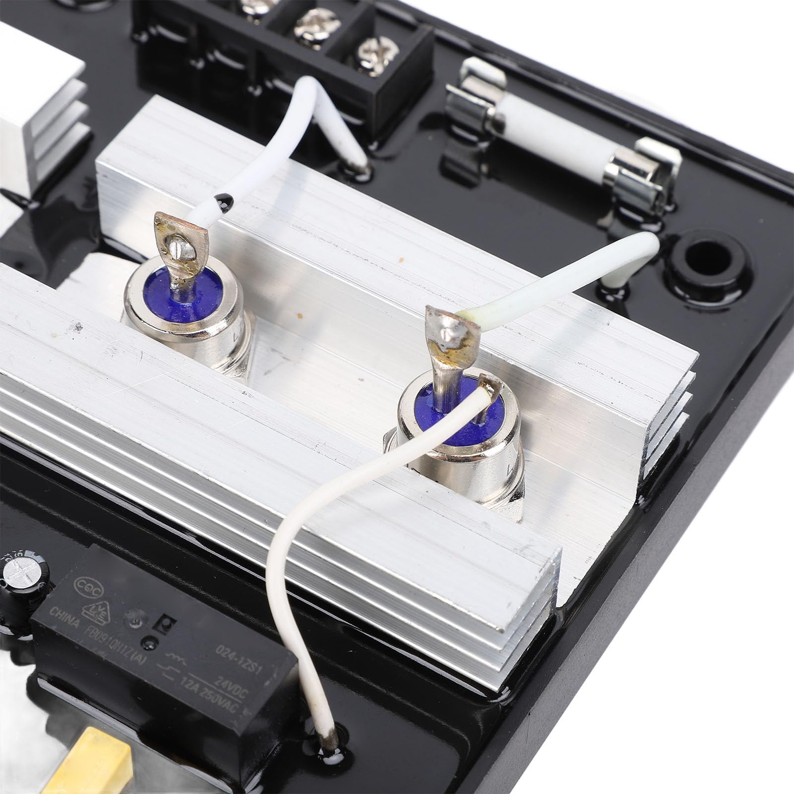 AMONIDA Rectificador Estabilizador de Voltaje Automático, Regulador de Voltaje del Generador, Regulador de Alta Confiabilidad para de Energía, Ideal para Control de de Salida 170-270VAC