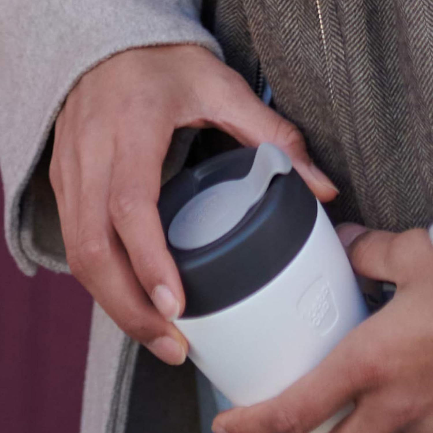 KeepCup Traveller, Reusable Travel Mug - Vacuum Insulated Stainless Steel Cup with Leakproof Sipper Lid - 12oz/340ml - Qahwa - Image 2