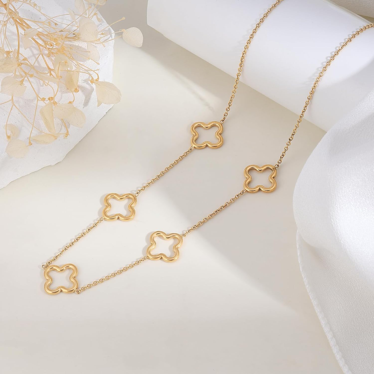 YADUDA Dainty Gold Silver Four Leaf Clover Necklace CZ Clover Pendant Station Necklaces for Women 18K Gold Plated Stainless Steel Lucky 4 Leaf Pendant Jewelry - Image 2