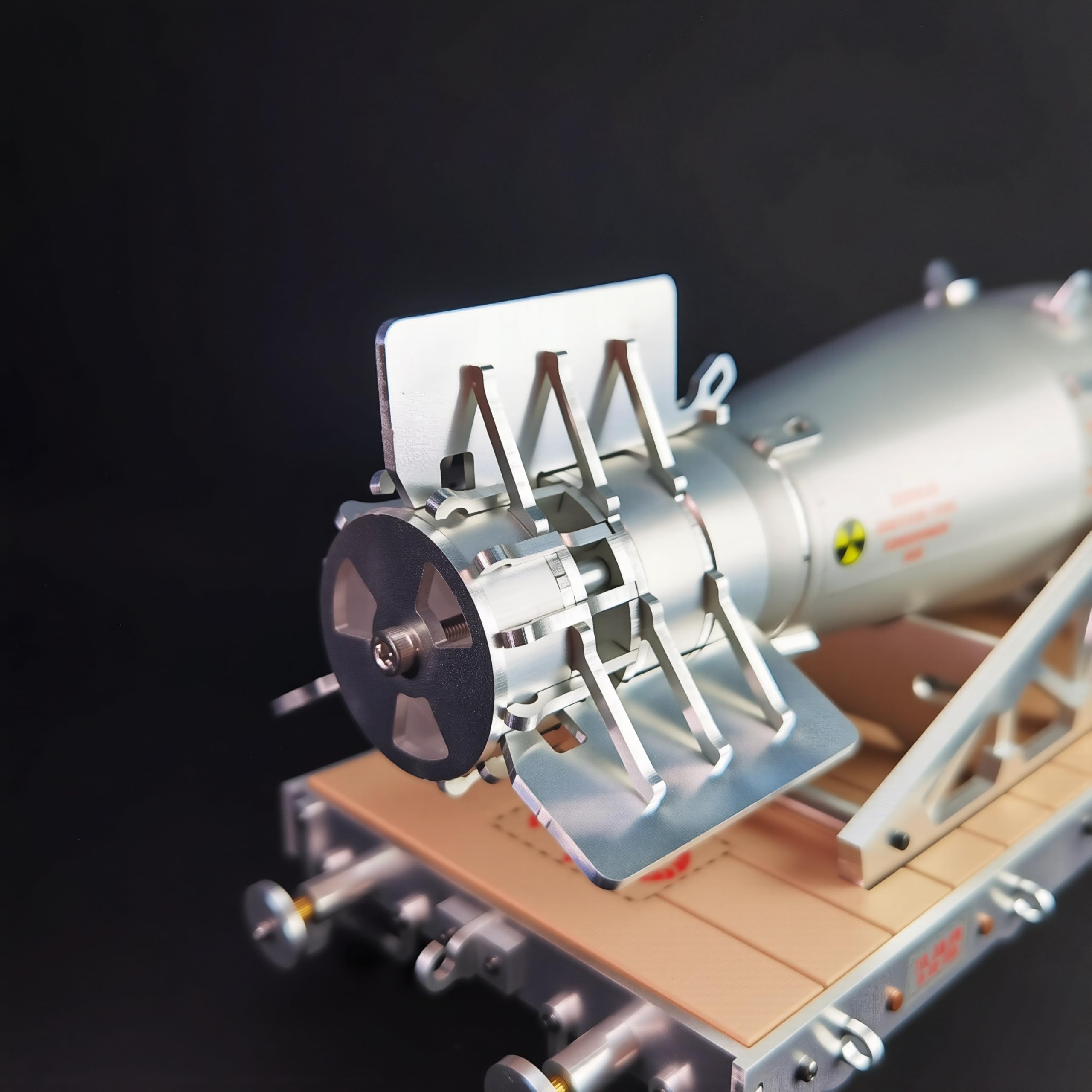 Amazon.com: 1/35 Full Metal Soviet AN-602 Tsar Bomba Assembly