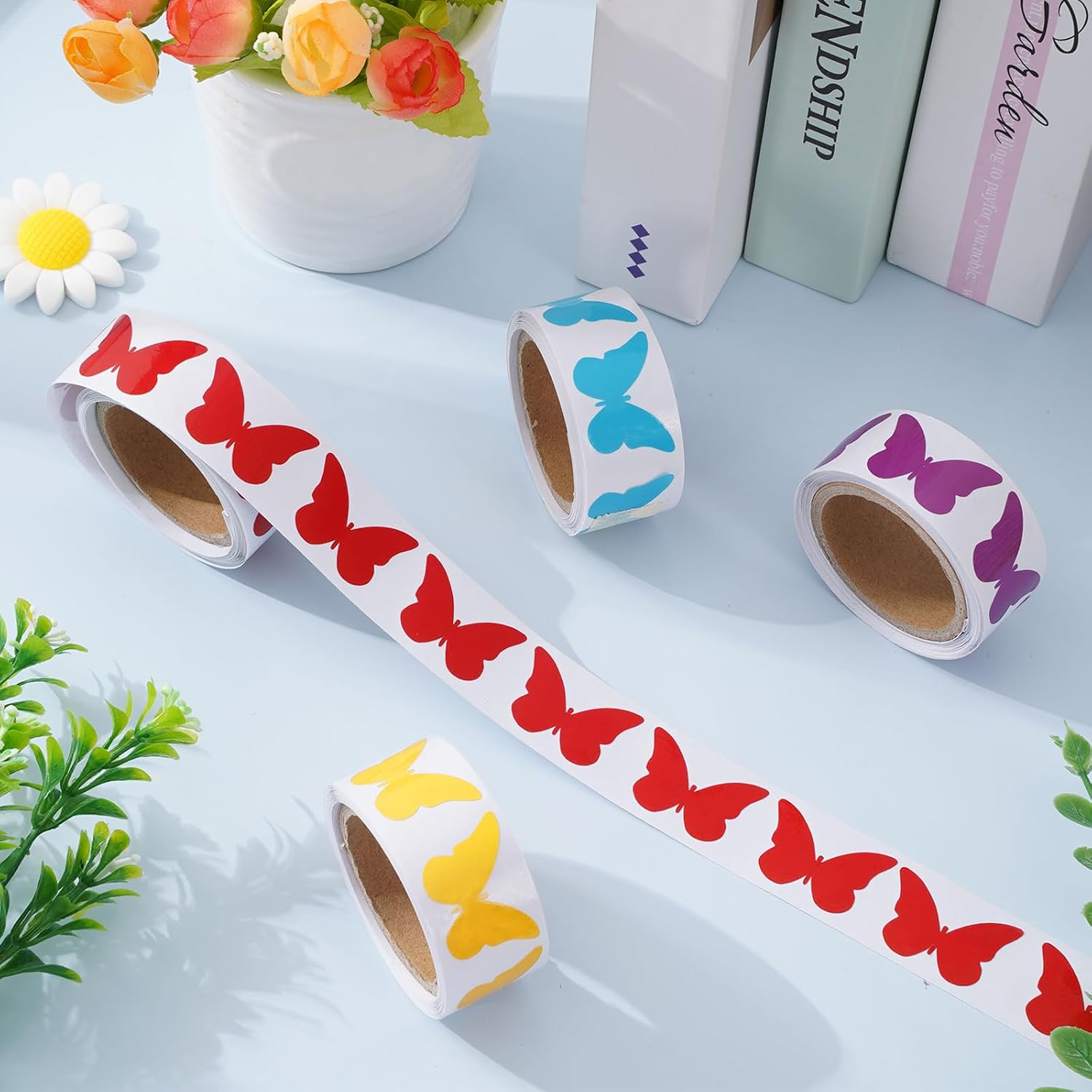 Whaline 400 Pieces Butterfly Tanning Sunbathing Stickers Body Stickers for Tanning Self Adhesive Tanning Decals for Adults and Children Summer Beach Outdoor Indoor Salon Party Supplies