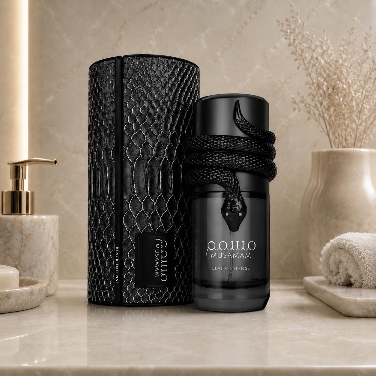 Musamam Black Intense fragranza da uomo da 100 ml + campioncino in omaggio da borsetta da 5 ml