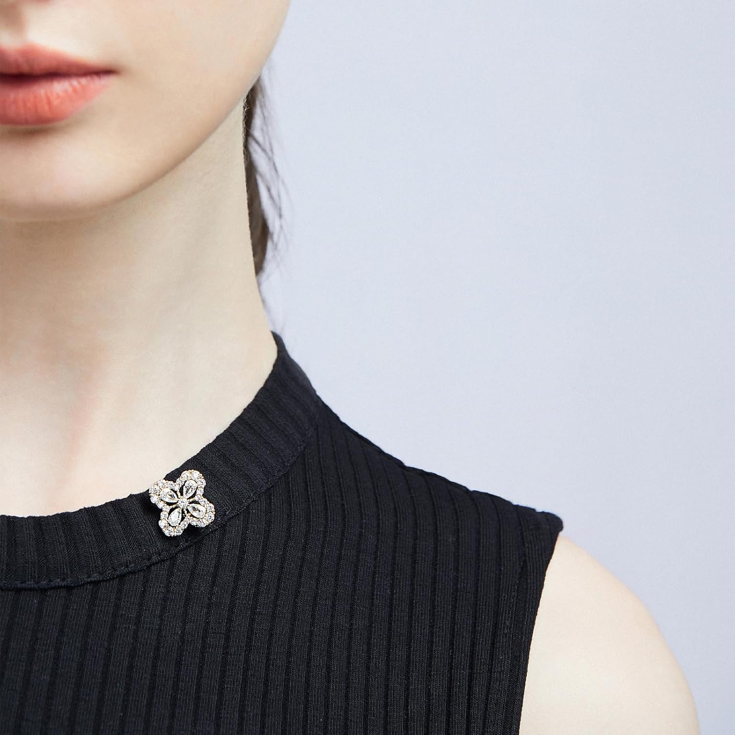 Vintage Brooch Pin for Women Gold Crystal Rhinestone Brooch Sunflower Lapel Pin Baroque Pearl Bouquet Four-leaf Clover pins and brooches jewelry, SHE'S FREE STYLE JUST FOR YOU Metal Plating Process Safety pins - Image 2