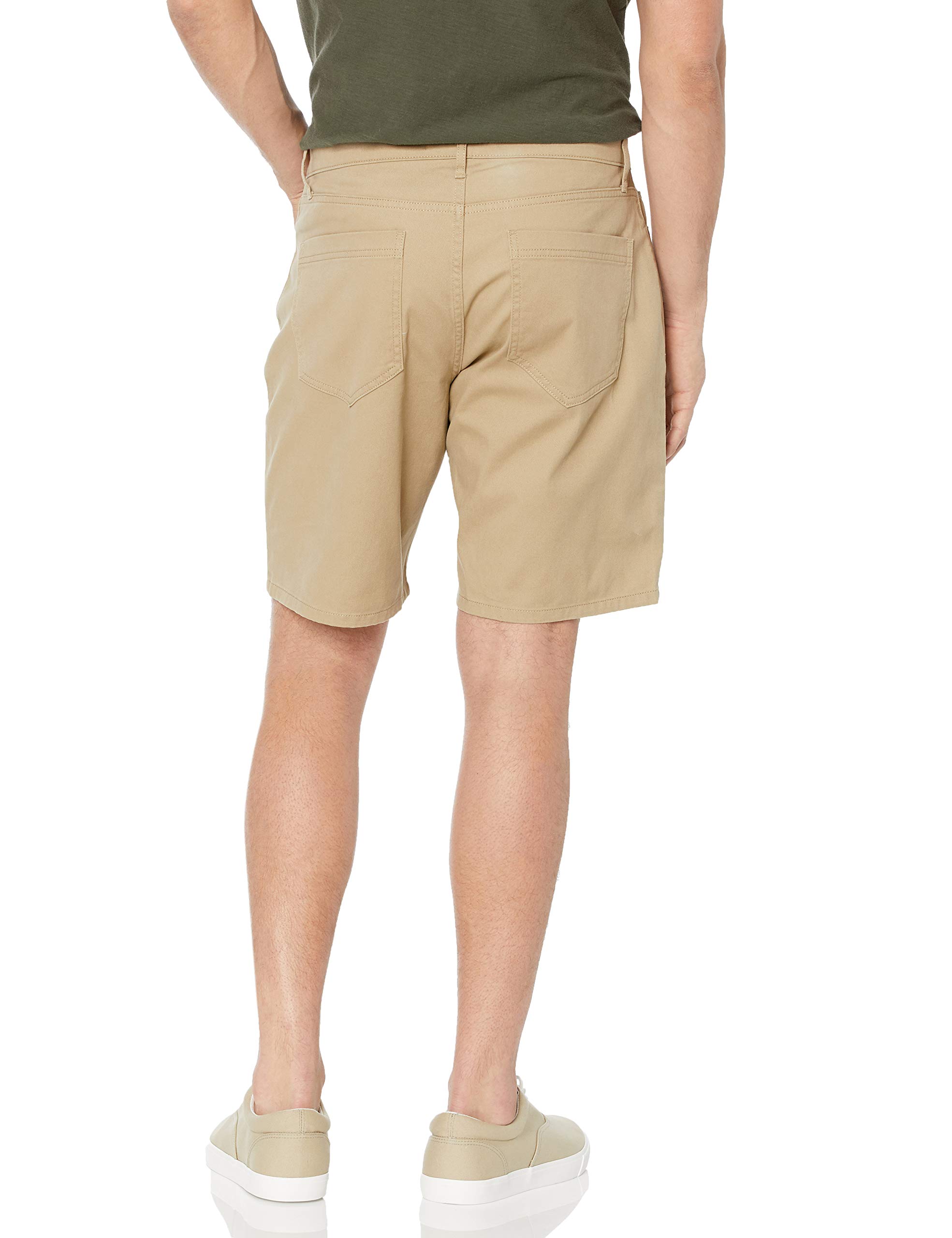 Amazon Essentials Men's Straight Fit 9“ (23cm) Stretch 5-Pocket Jean Shorts — view 2