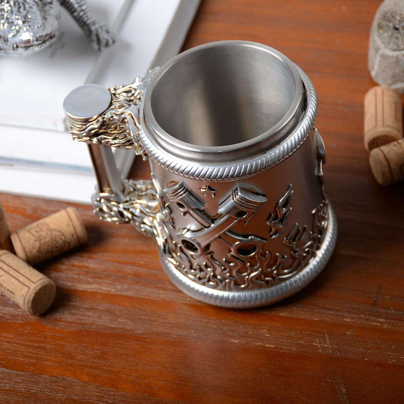 HAUCOZE Chope à Bière Tankard Gobelet à Boire pour Oktoberfest Café 450ml | Inox Isolé Motors Tasse Bar Maison Décoration Anniversaire Festival Cadeau pour Homme Père Mari
