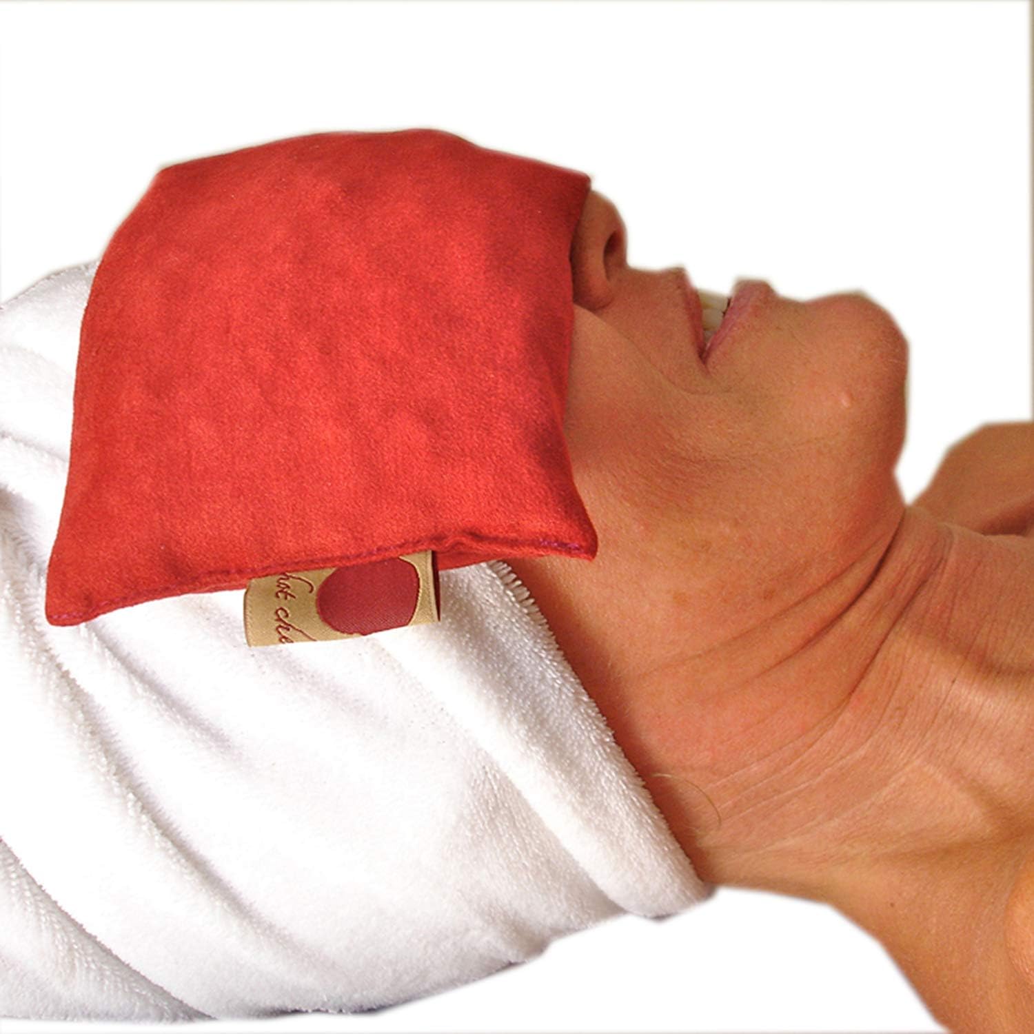 HOT CHERRY Red Denim EYE cherry pit pillow