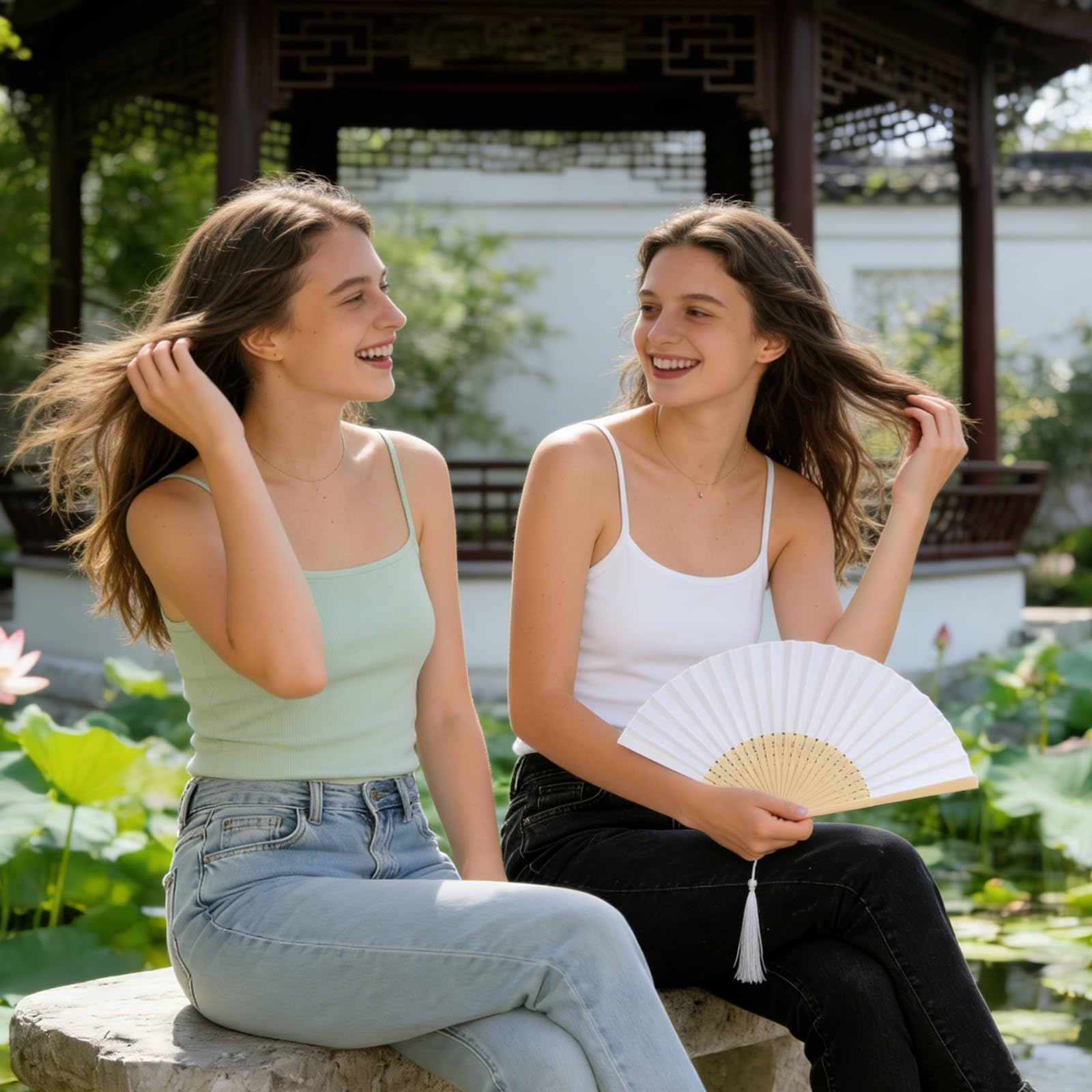 LALAGO 25 Piéces Éventails Pliants avec Frange en Soie, Ventilateurs Pliables, Ventilateur Pliant, Ventilateur Chinois pour Danse, Fête, Cadeau de Mariage, DIY, Décoration à la Maison (Blanc)