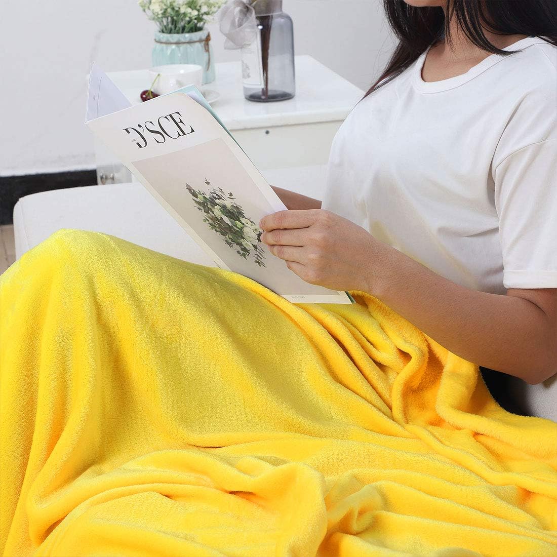 uxcell Flannel Fleece Blanket Twin Size - Soft Lightweight Plush Microfiber Bed Blanket for Sofa or Couch, Machine Washable Blankets Fleeces, Yellow 60x78 Inch - Image 4
