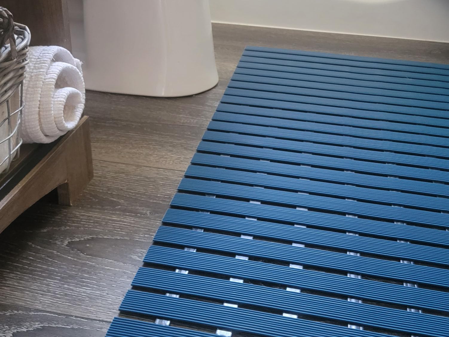 VinTread - Tapete de vinilo para zona húmeda para piscina, ducha, sauna, spa, bañera, salpicaduras, drenaje de agua, suelos húmedos, antideslizante, interior/exterior VinTek