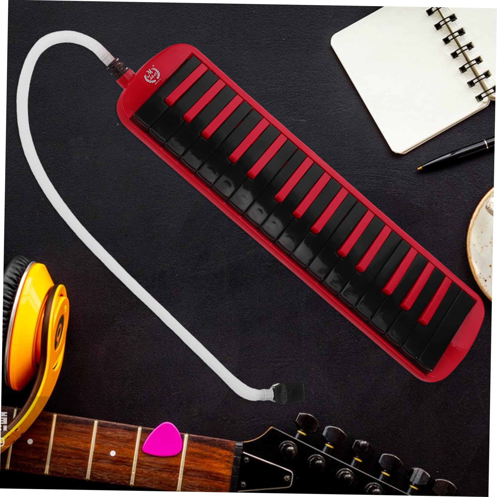VICASKY Mélodica 32 Touches Portable Légère avec Étui Eva Rouge et Noir, Embouchure et Tubes, Instrument de Musique pour Débutants Adultes
