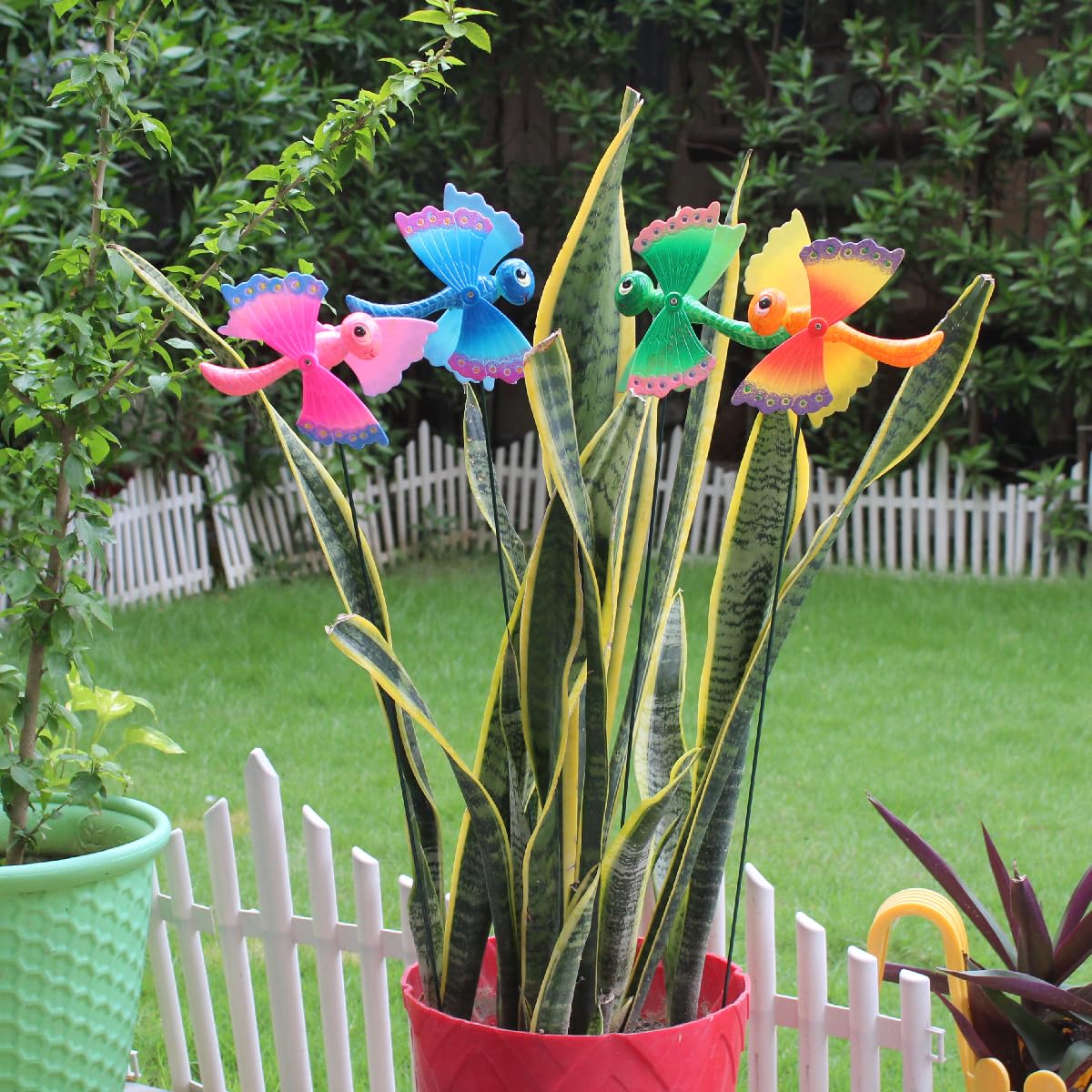Wonderland (Set of 4) Dragonfly Stakes with Rotating Wings|Garden Sticks, Outdoor Garden Stakes, Decorative Garden Accessories (B0DC45NQ7Q) Amazon Price History, Amazon Price Tracker