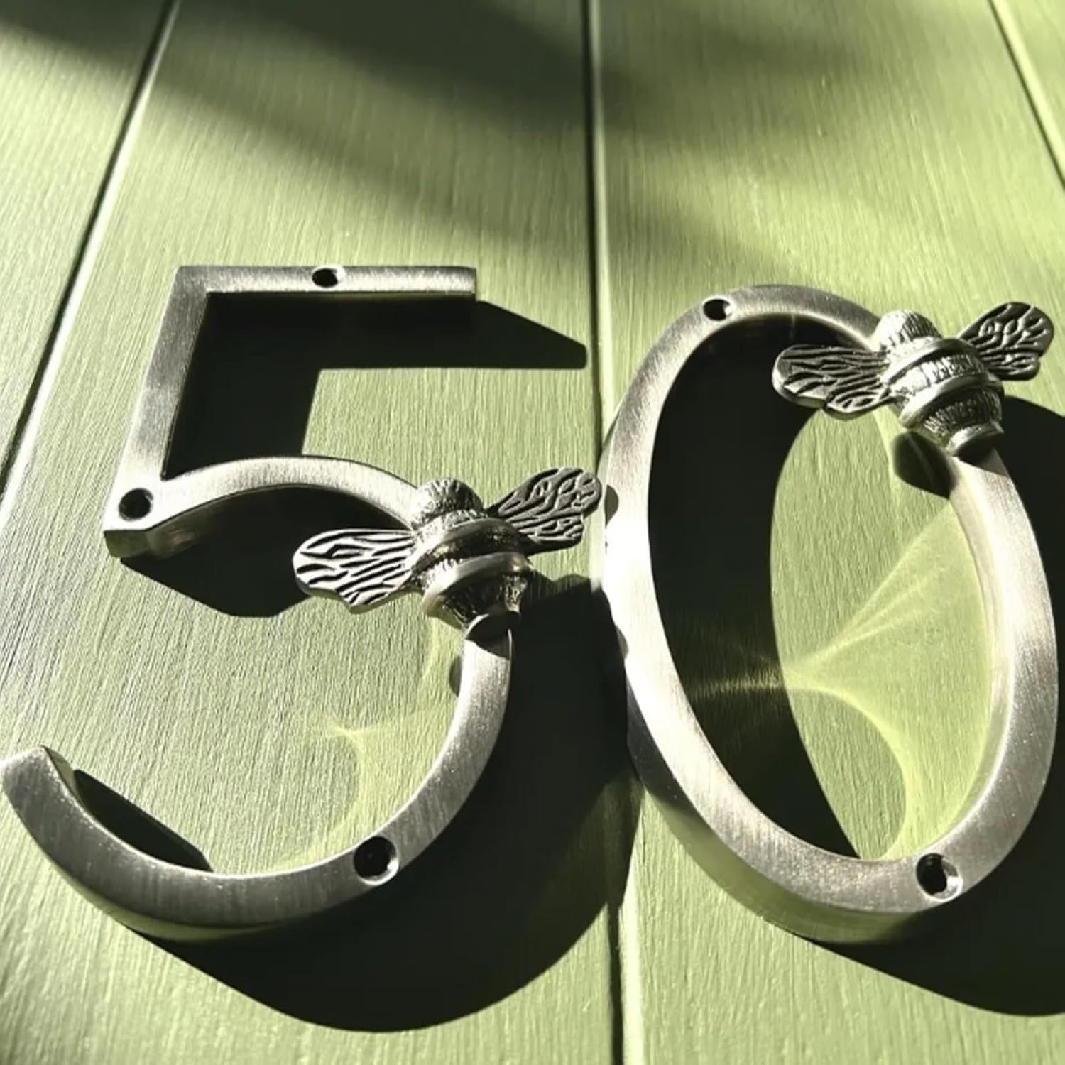 Aimery Bee House Number Sign, Classical Style 0-9 Metal, 3.5 inch for Outside, Motels，Address Numbers for House, Mailbox(Gold,1)