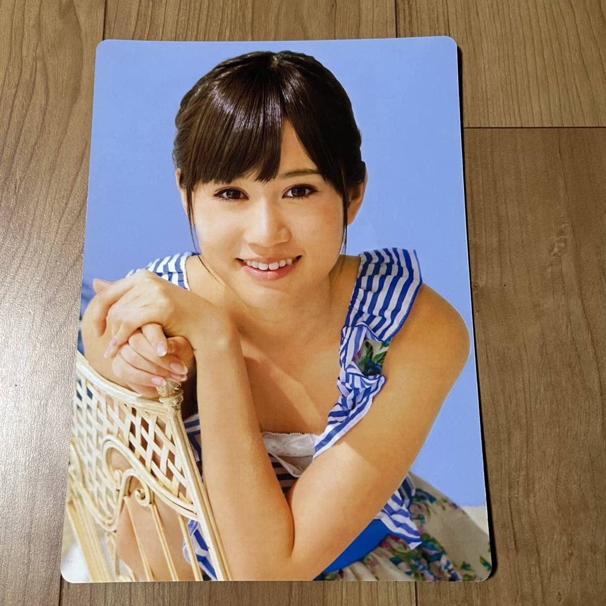 Amazon.co.jp: AKB48 A4下敷き 両面 前田 敦子 : 文房具・オフィス用品