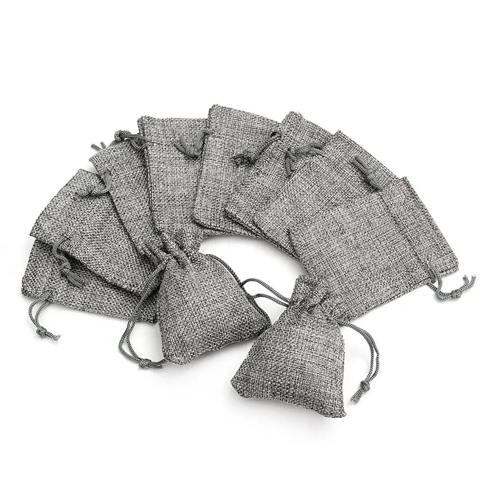 Sacchetti di Luta Confezione da 50 flax juta juta coulisse custodia 10x14 cm Grey Hessian juta regalo sacchetti per la festa di nozze Confezione dei gioielli Borse di imballaggio Per Regali di Nozze,