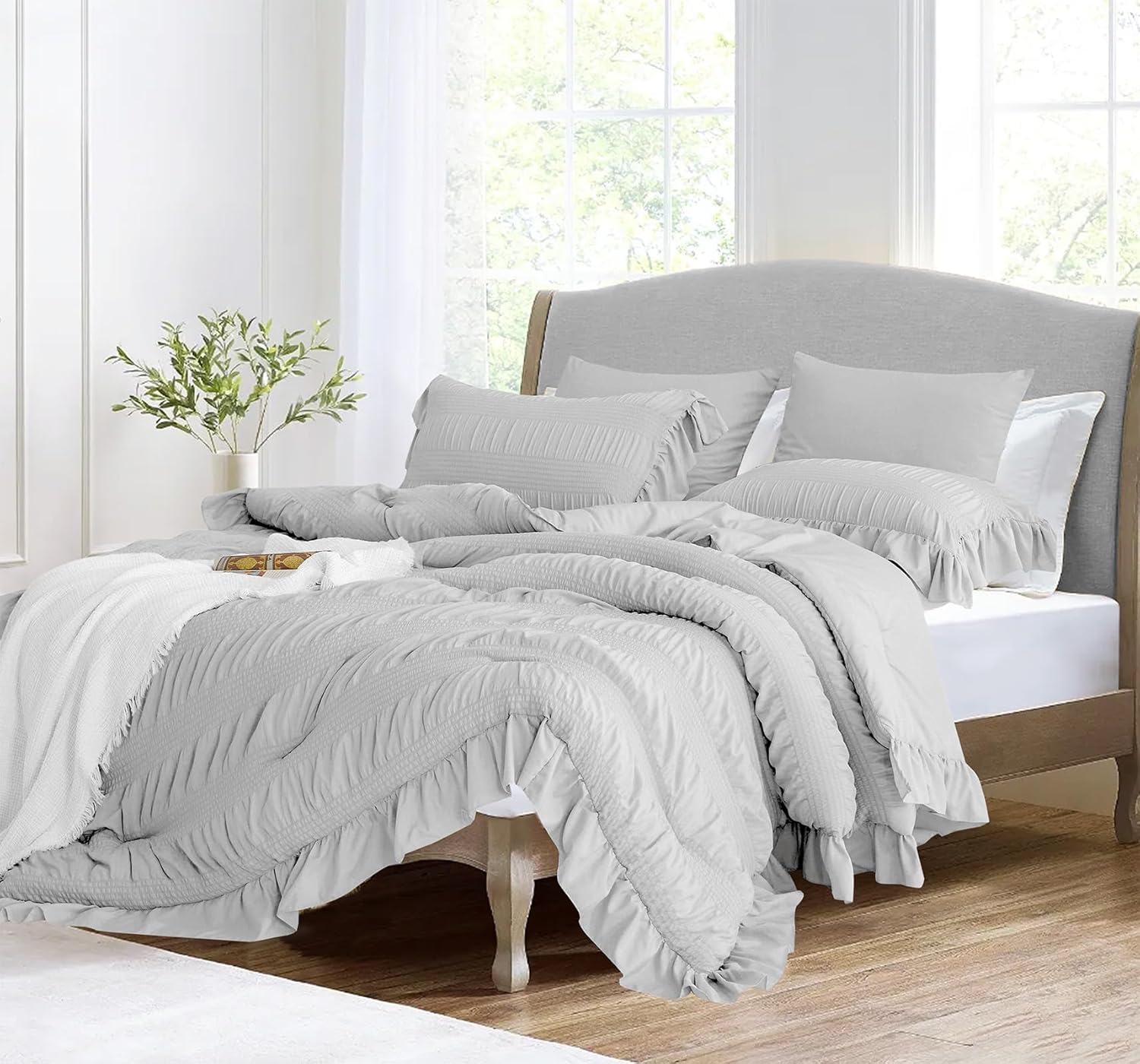 ALEISSEL White Comforter Set Queen Size Seersucker Design with Ruffled Edges, Soft Bedding Set Queen Size 3 Pcs, Down Alternative Light Weight Comforter Set (White,90"x90")