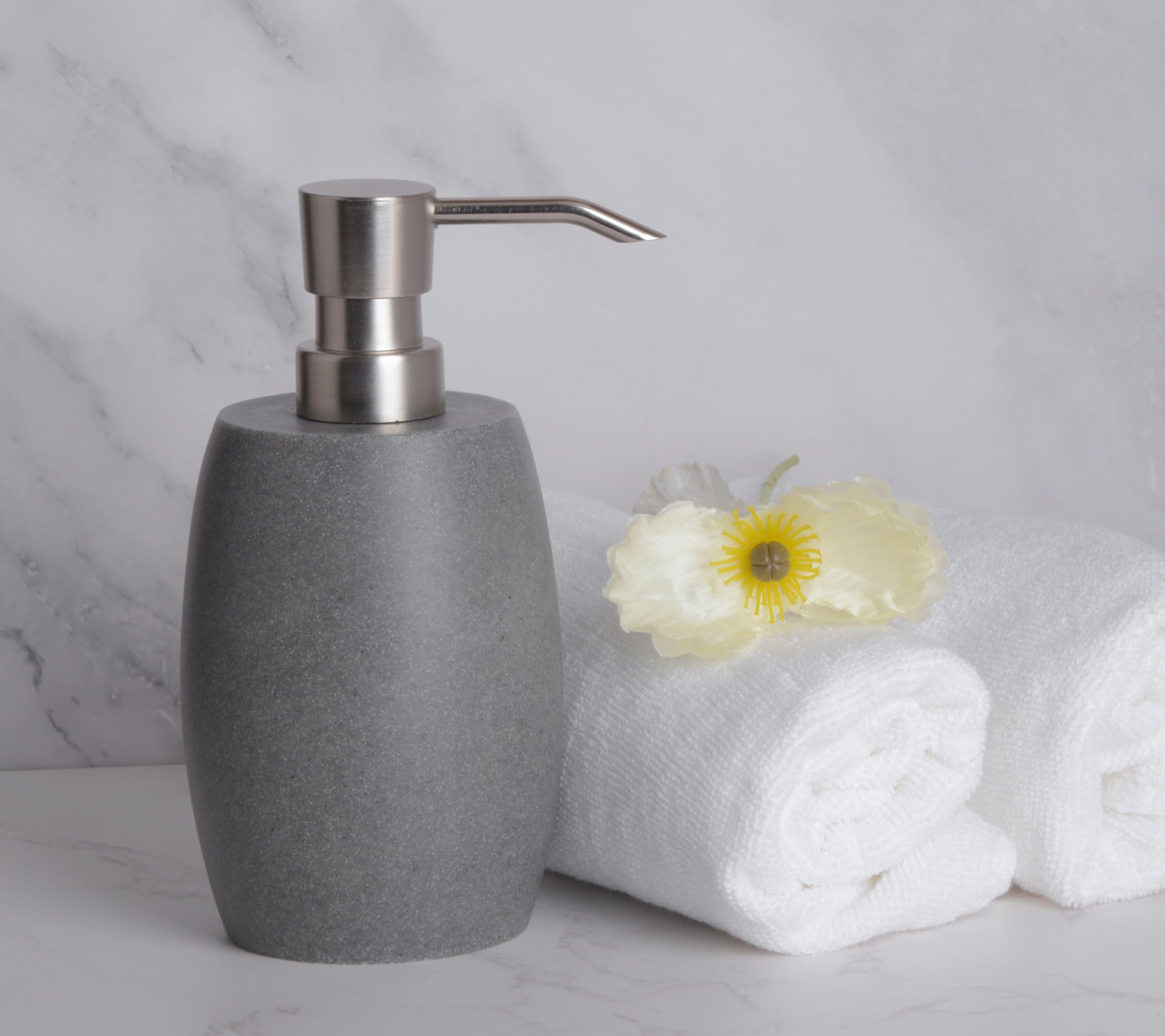 Dispensador de jabón de resina texturizada de piedra arenisca con bomba metálica y etiquetas de botellas impermeables para baño, cocina, lavar a mano, loción de ducha, champú, 12 onzas, 8