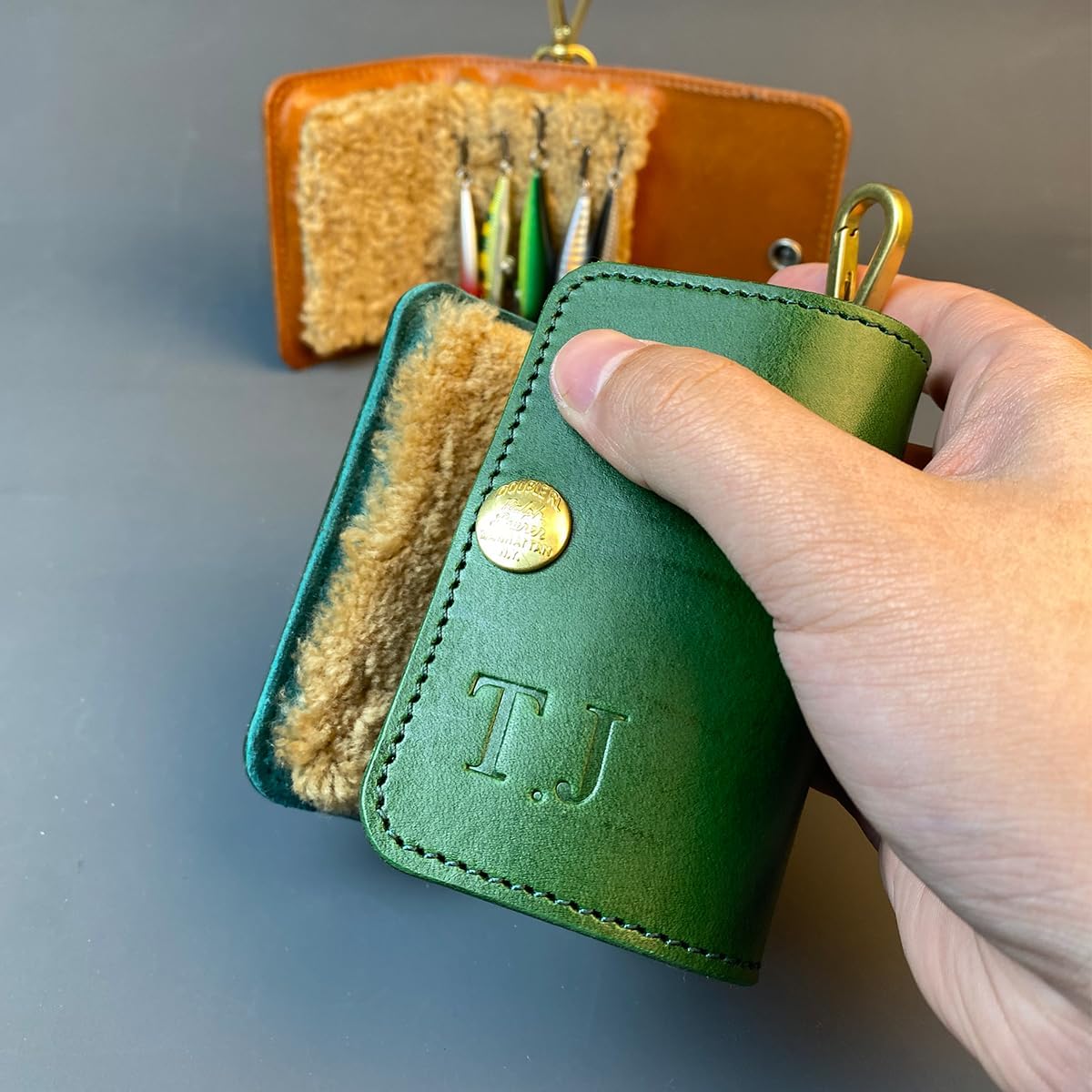 Personalized Handmade Top-Grain Leather Fishing Lure Case, Custom Premium Portable Lure Box Organizer for Fly Fishing, Ice Fishing & Tackle Storage | Durable Fishing Lure Display Case