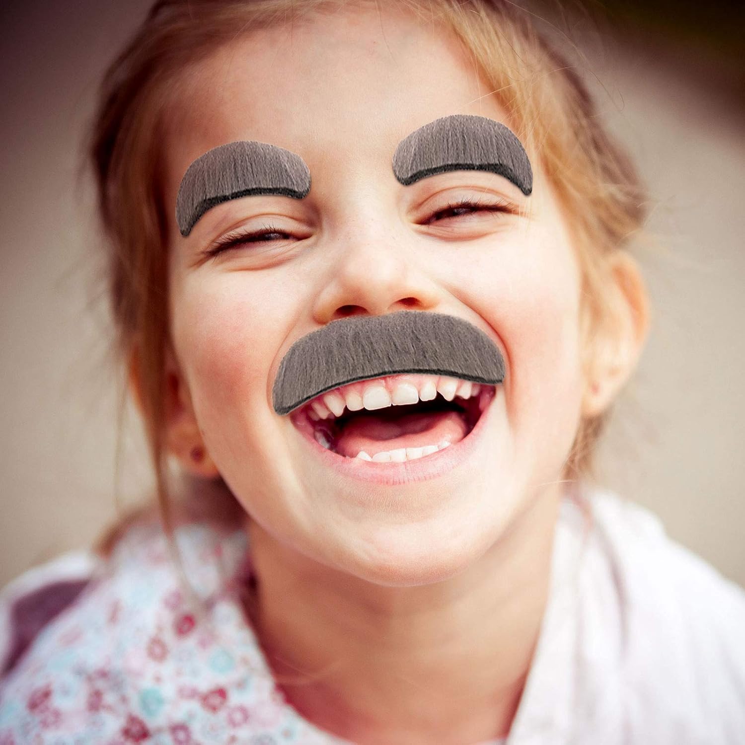 Vista 6 de Skylety 2 piezas de disfraz facial de anciano para hombre mayor, bigote gris y cejas, para hombres, mujeres y niños, cosplay, fiesta de Halloween