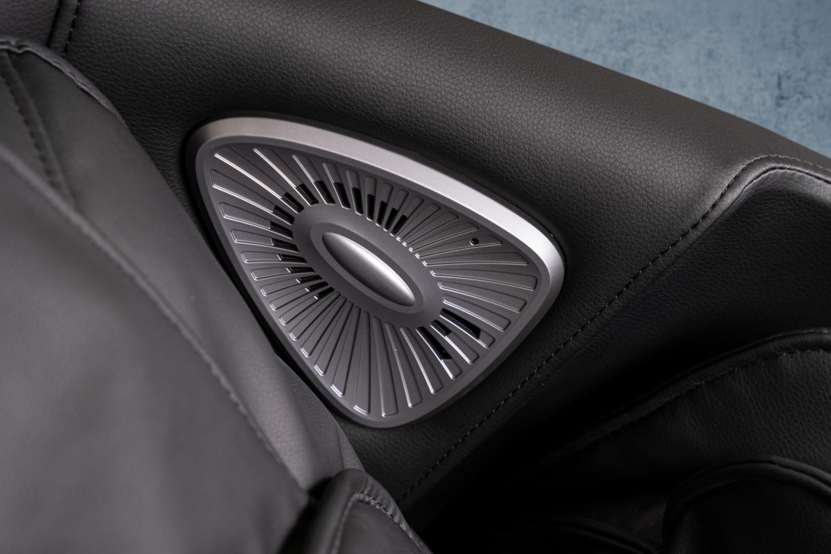 Sillón de masaje Active II con shiatsu y amasaje, 6 tipos de masaje, función de calefacción, presión de aire, gravedad cera, Bluetooth, control por voz