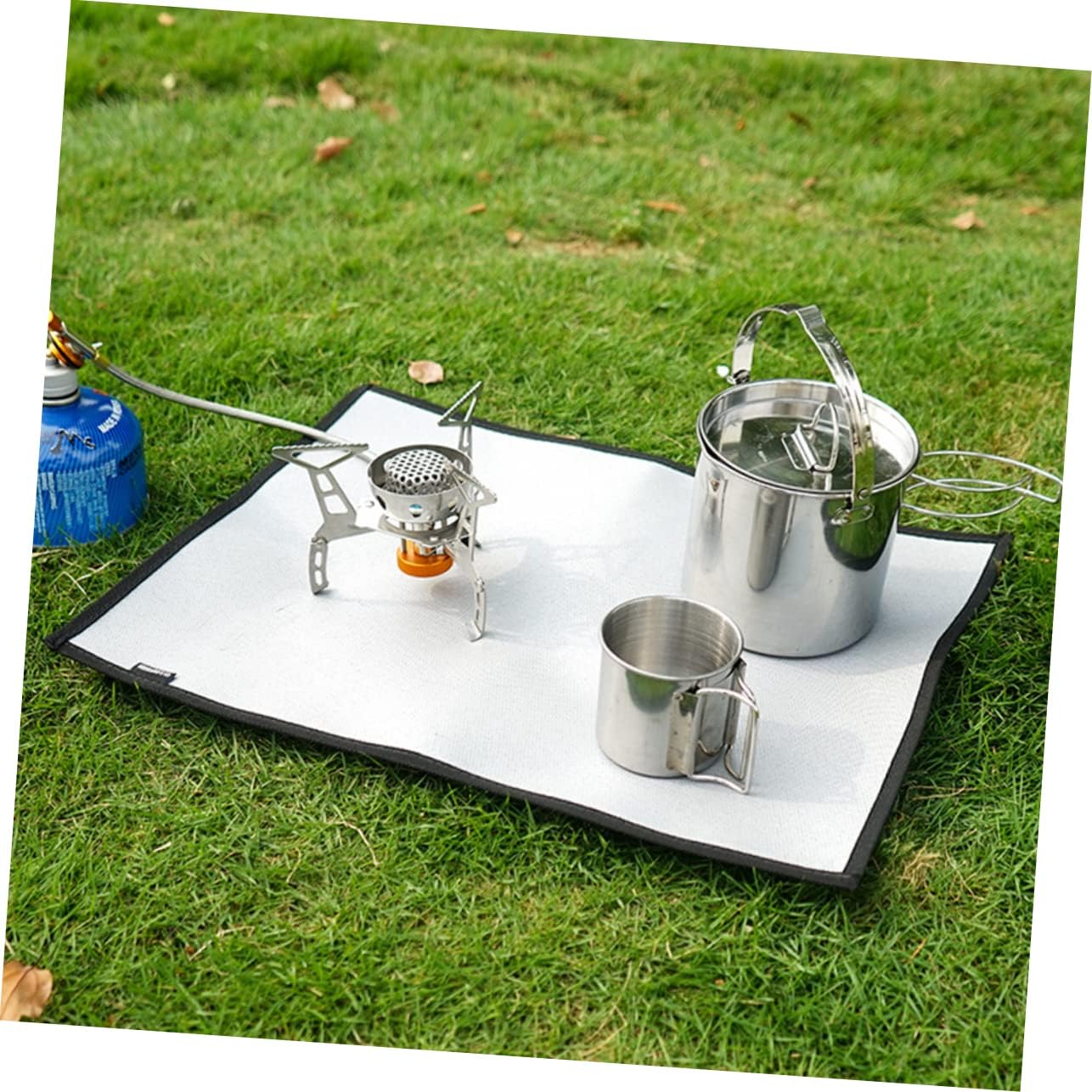 1Pc Heat Resistant Fire Blanket Double Sided Coated Mat for Outdoor Camping and Barbecues Fireproof Insulation Pad Durable and Practical Fire Protection