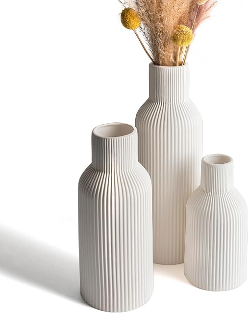 Vases de fleurs en céramique blanche 3, Moderne Matte Vertical Ribbed, Nordic Minimalist Decor pour Pampas, séché & Fleurs fraîches, Pièce centrale pour le salon, Étagère, Entrée, Mariage, Bureau