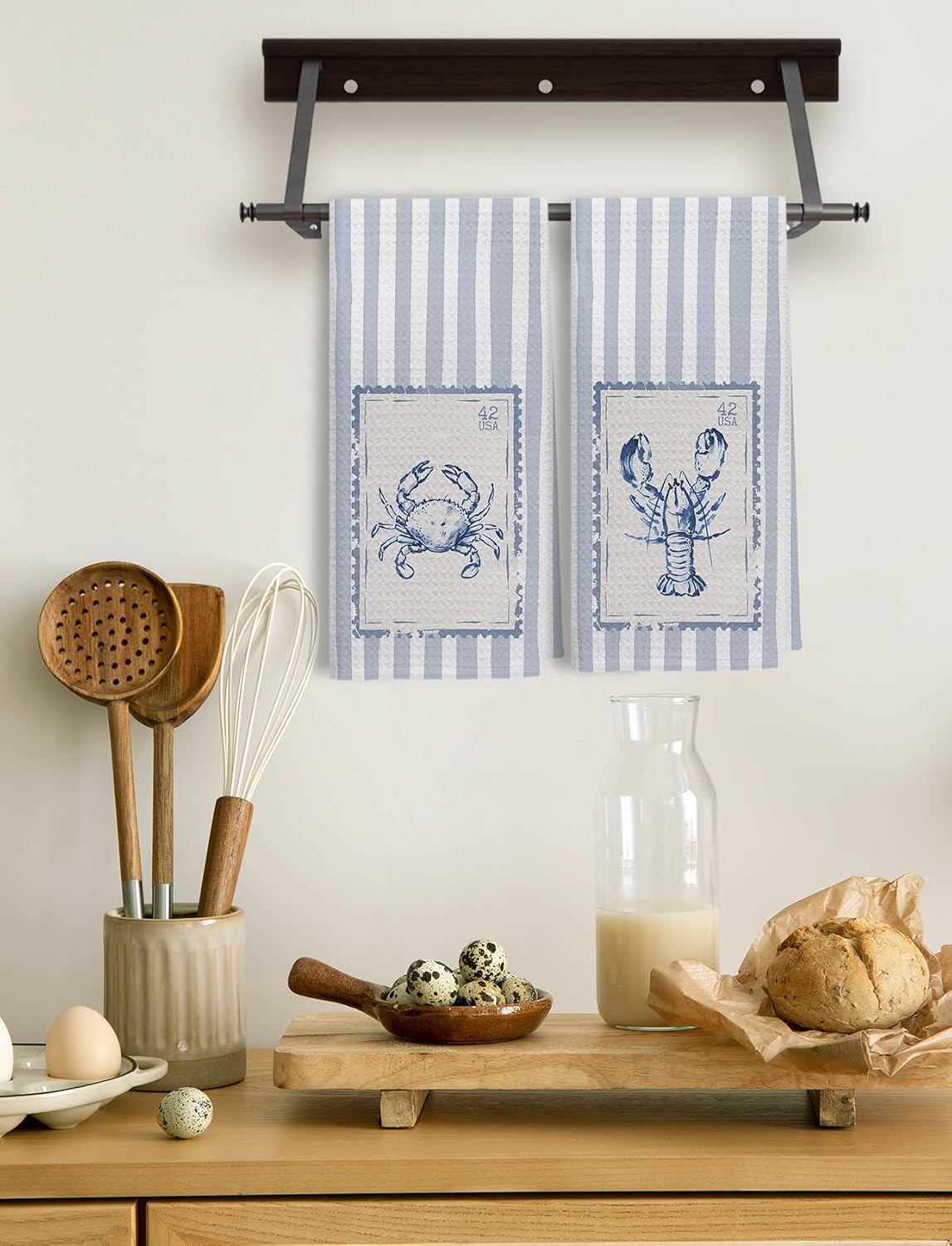 Blue Coastal Lobster Crab Kitchen Towels, Nautical Beach Hand Towels for Bathroom, Preppy Blue Striped Beach Dish Tea Towel for Kitchen Decor, 16x24 Inch Set of 2